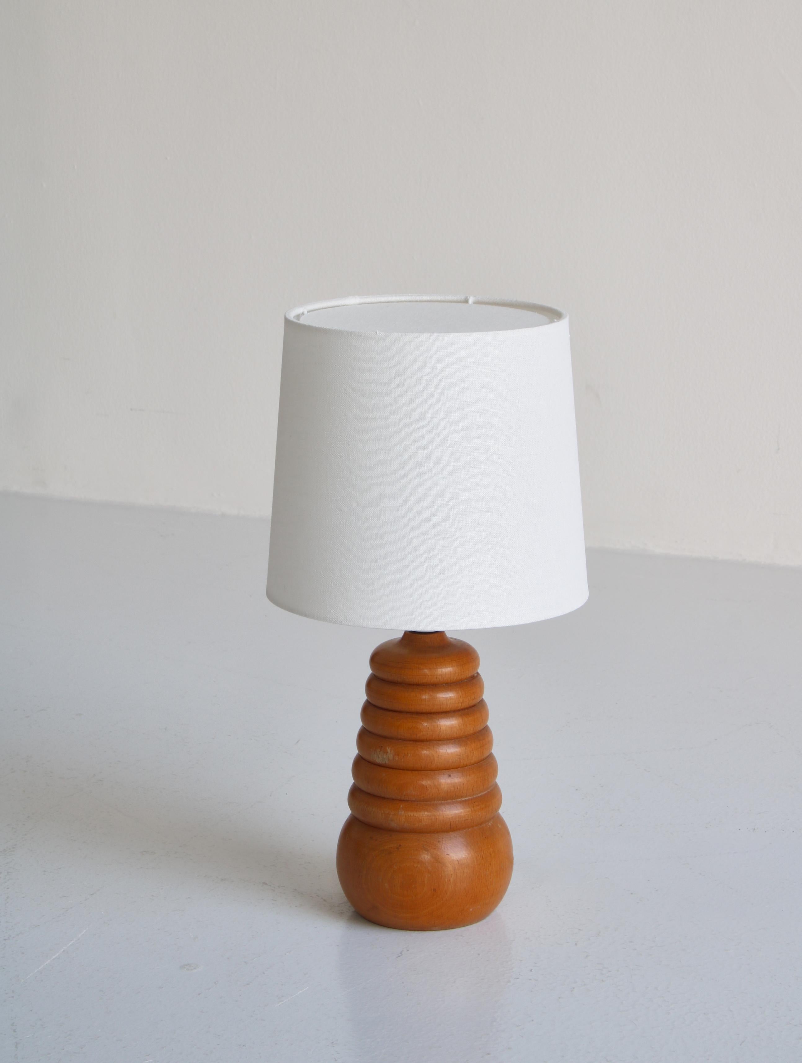 Danish Handmade Table Lamp in Turned Beechwood Scandinavian Modern, Denmark, 1950s For Sale