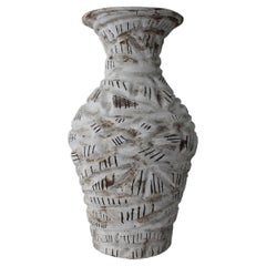 Vase en céramique texturé « Hygge », de grande taille, fabriqué à la main par Maku Ceramic