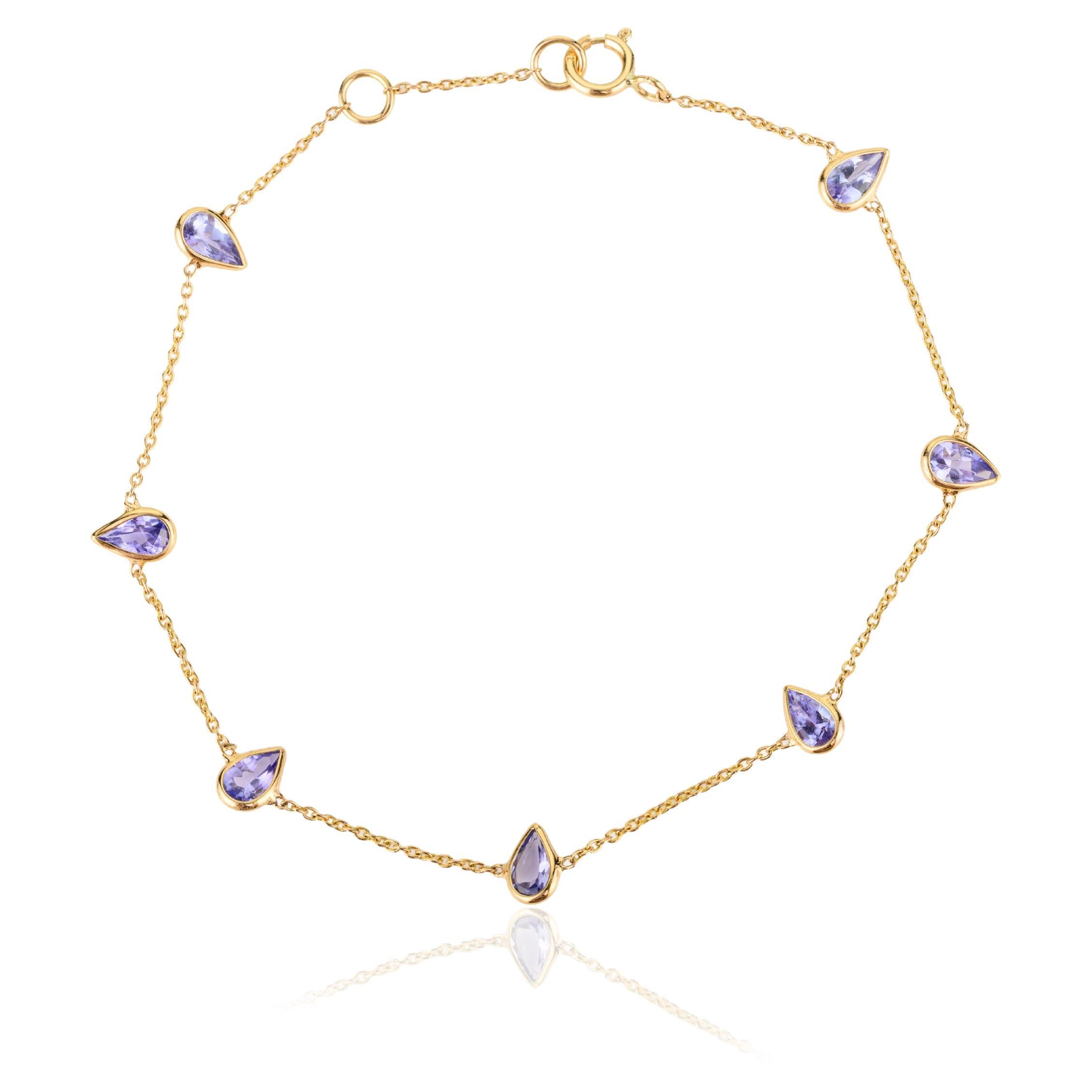 Handmade Tanzanite Gemstone 18K Yellow Gold Chain Bracelet Gift For Her For Sale