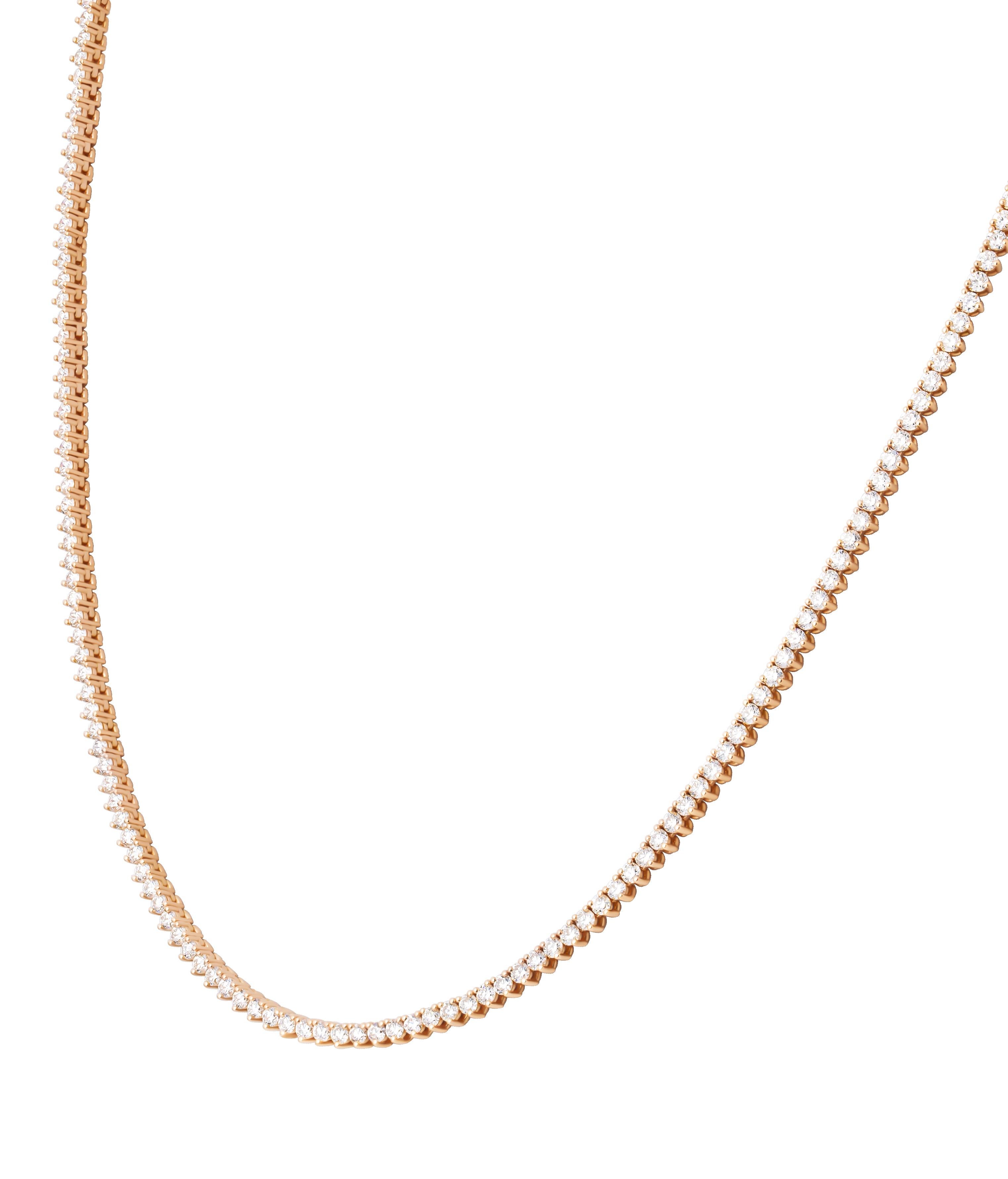 Collier de tennis fait à la main en or rose 14K 
Style à 3 branches
Poids total en carats : 5.30ct
Longueur 16