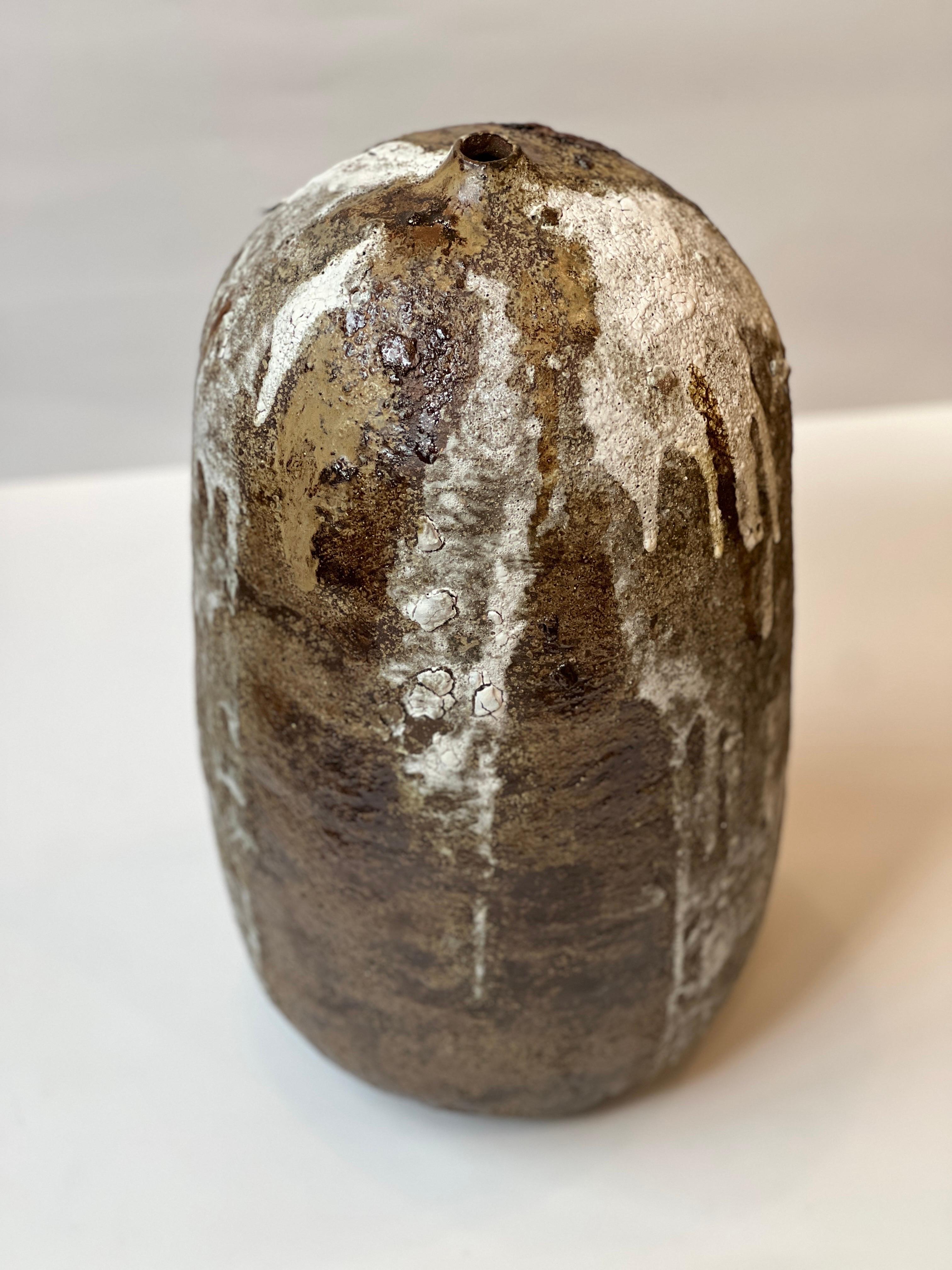 Organique Grand vase en terre cuite émaillée fait main en vente