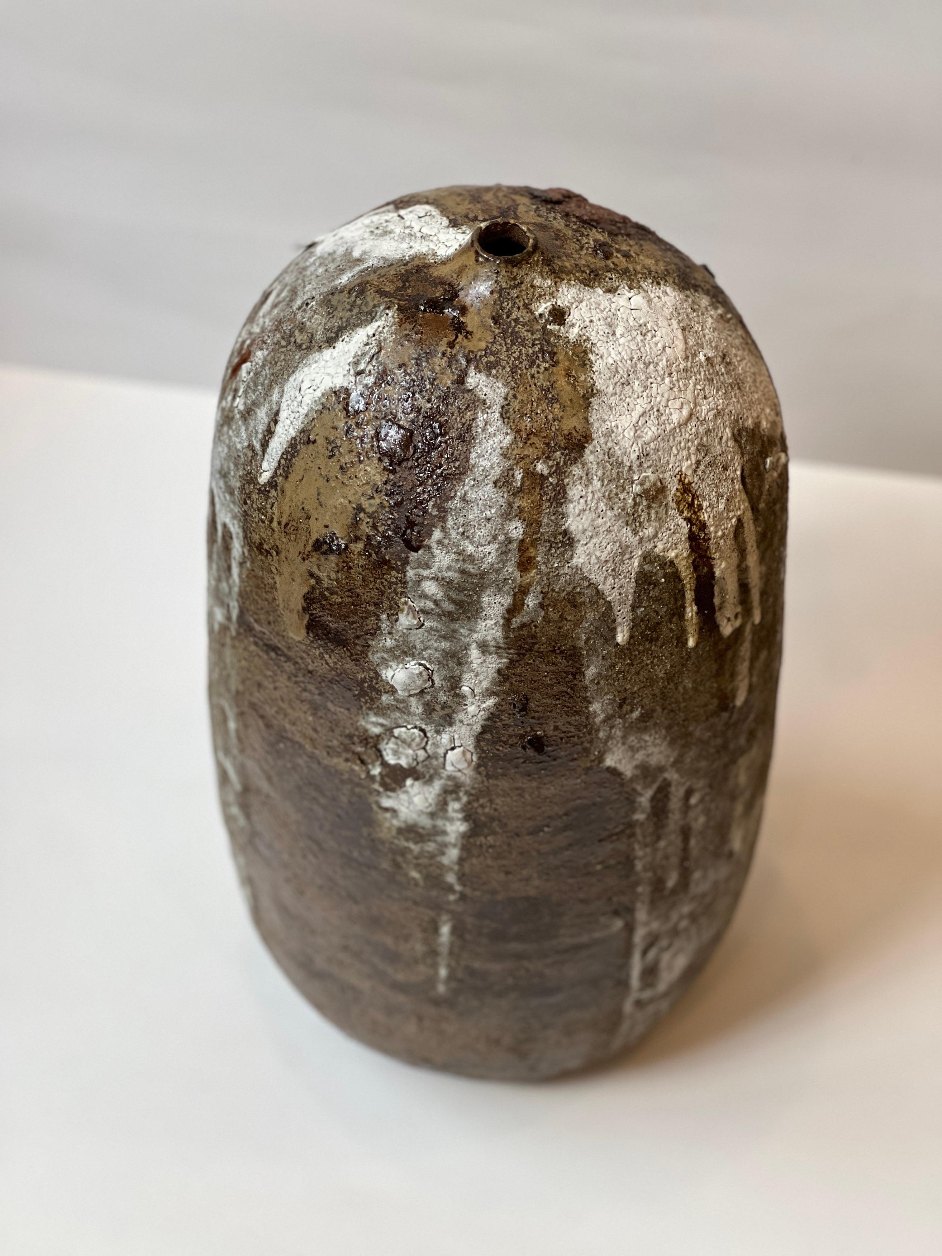 XXIe siècle et contemporain Grand vase en terre cuite émaillée fait main en vente