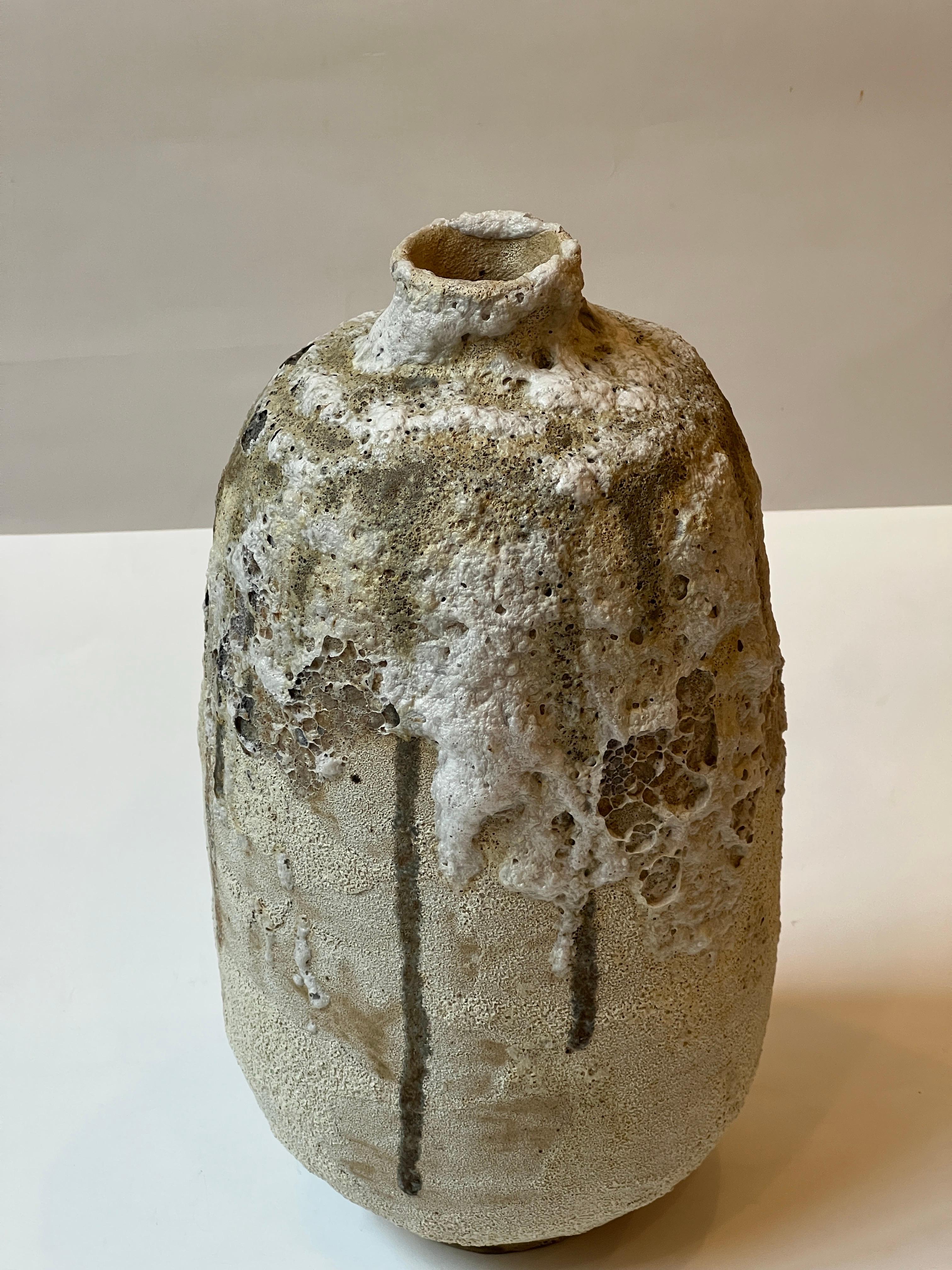 XXIe siècle et contemporain Vase en terre cuite émaillée Cratère fait à la main - grand en vente