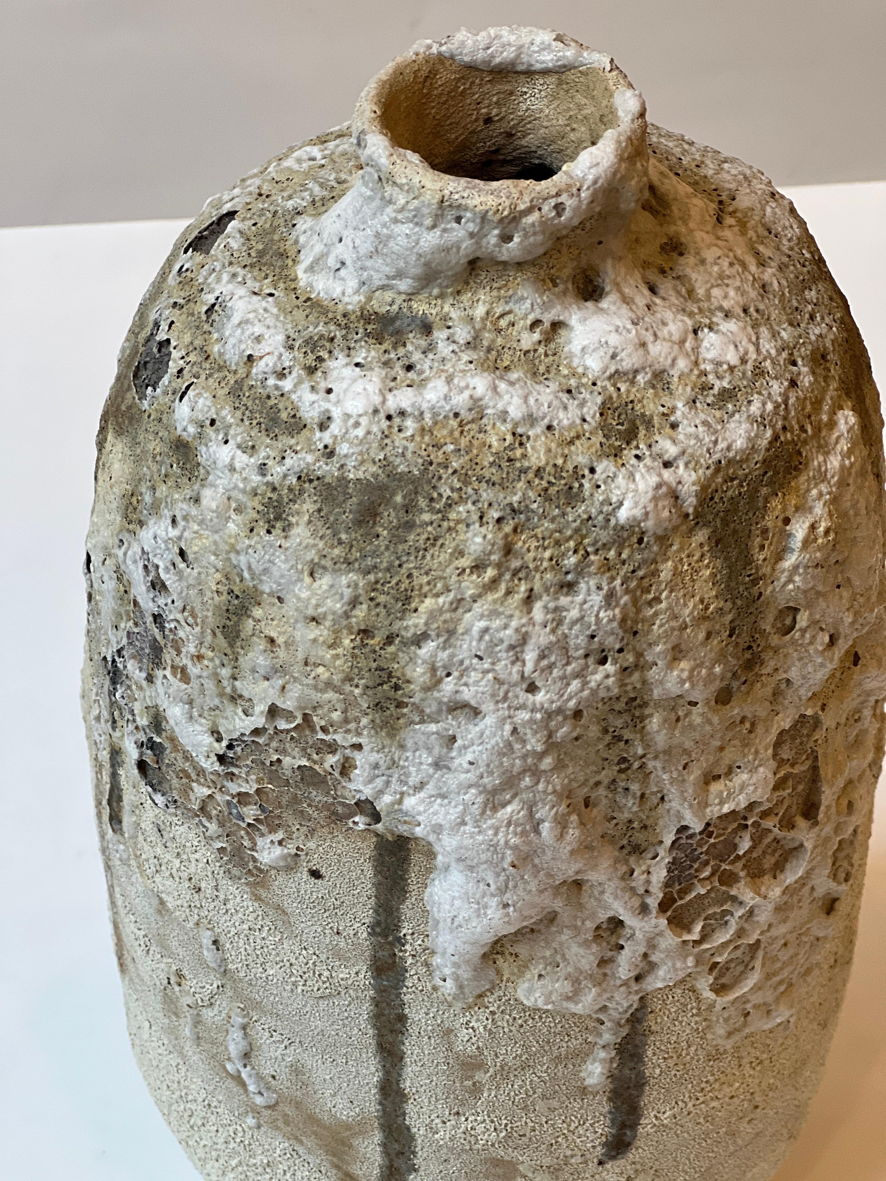 Vase en terre cuite émaillée Cratère fait à la main - grand en vente 1