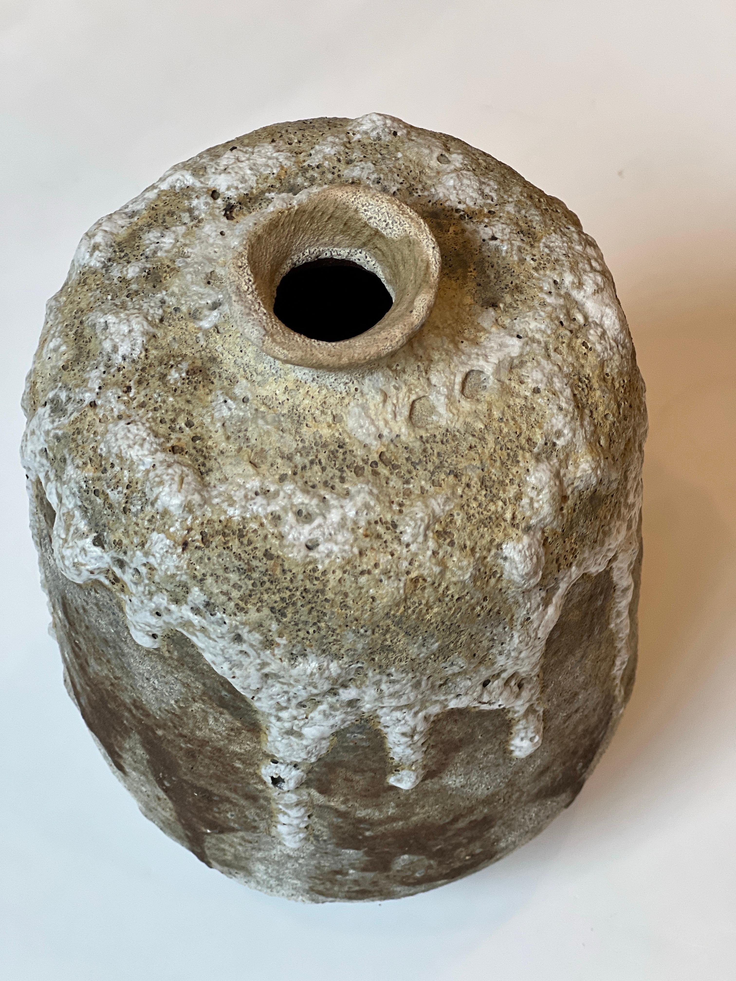 Vase en terre cuite émaillée cratère fait à la main Medium en vente 1
