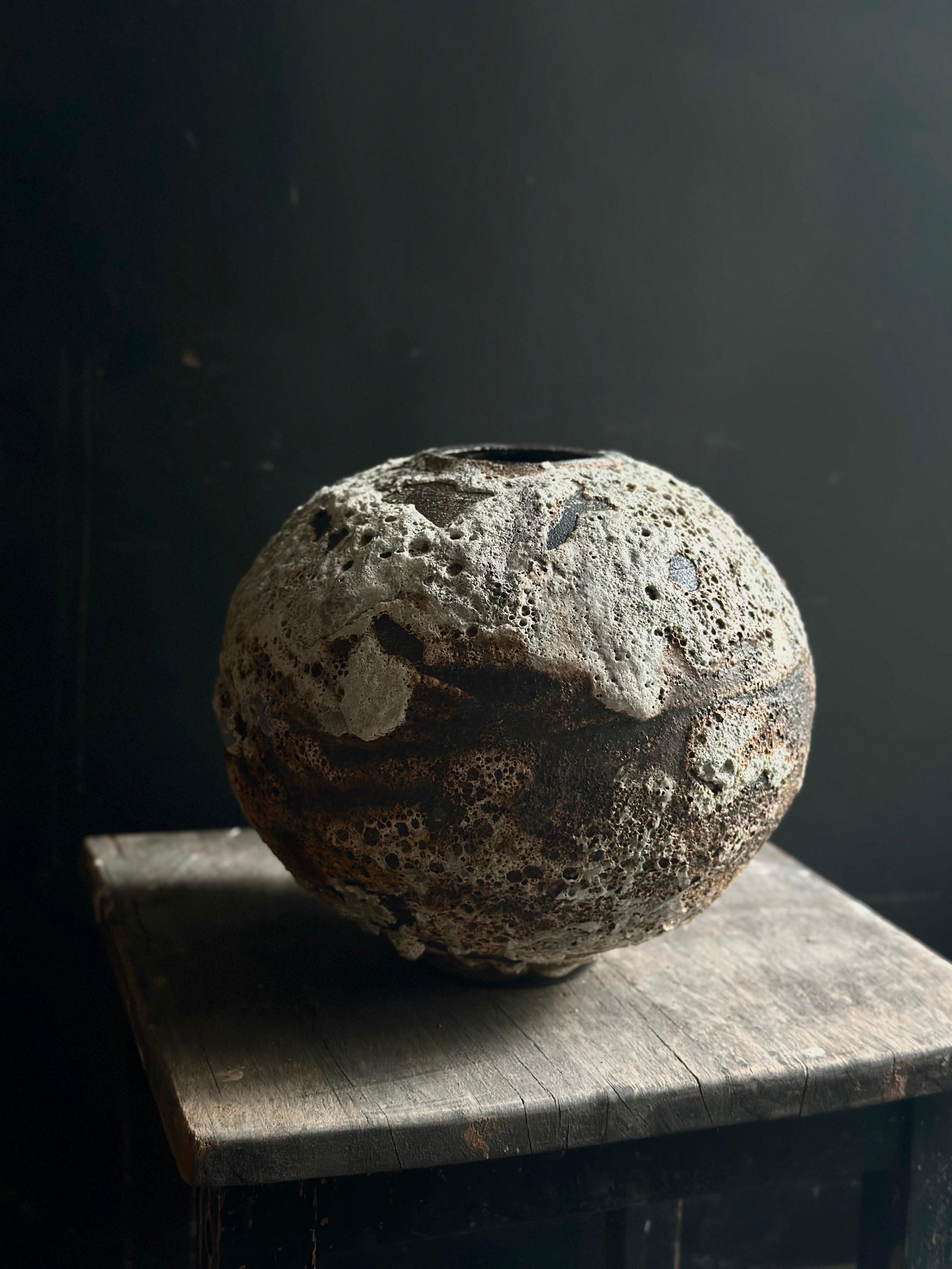 Handmade Textured Round Wabi-Sabi Moon Jar Vase In New Condition In Pasadena, CA