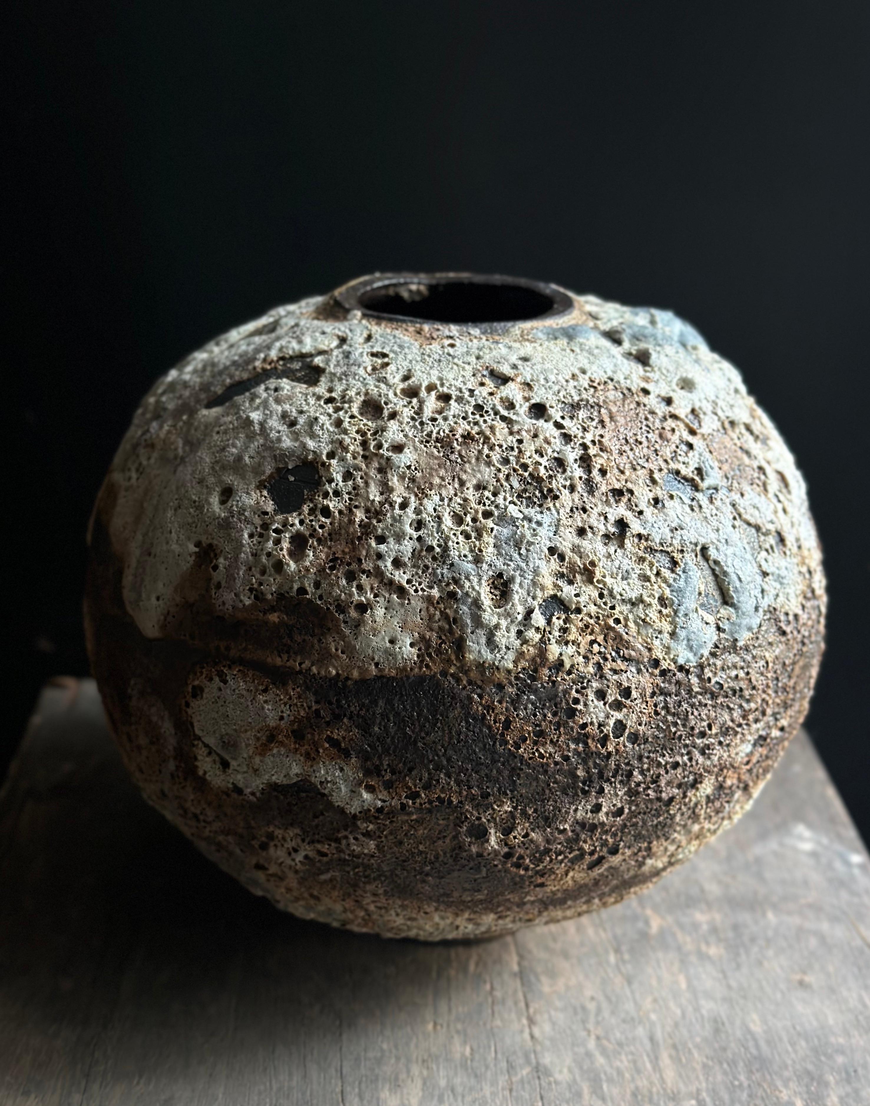 Handmade Textured Round Wabi-Sabi Moon Jar Vase 1