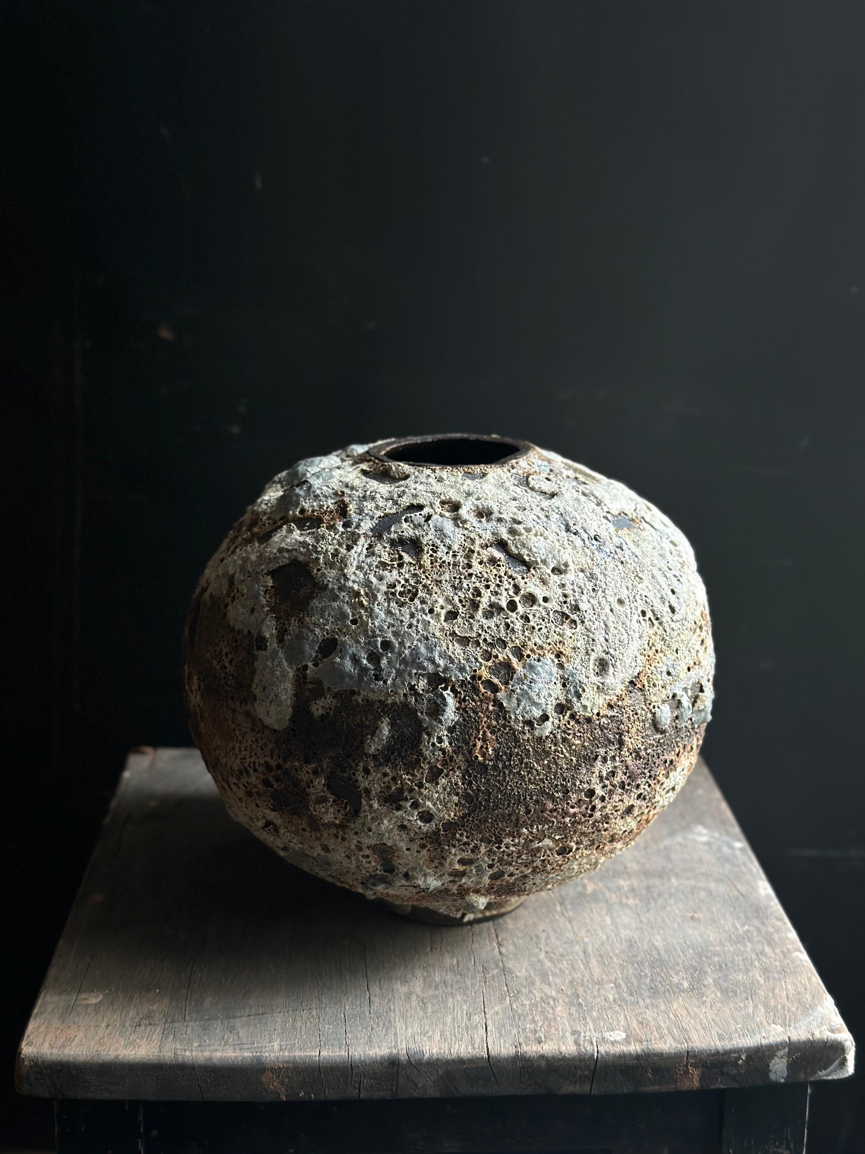 Handmade Textured Round Wabi-Sabi Moon Jar Vase 2