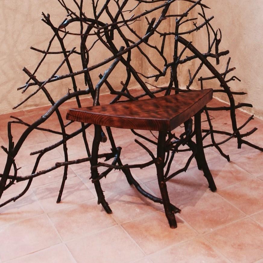 Italian Handmade Throne Cuneo Gotico by Le Meduse For Sale