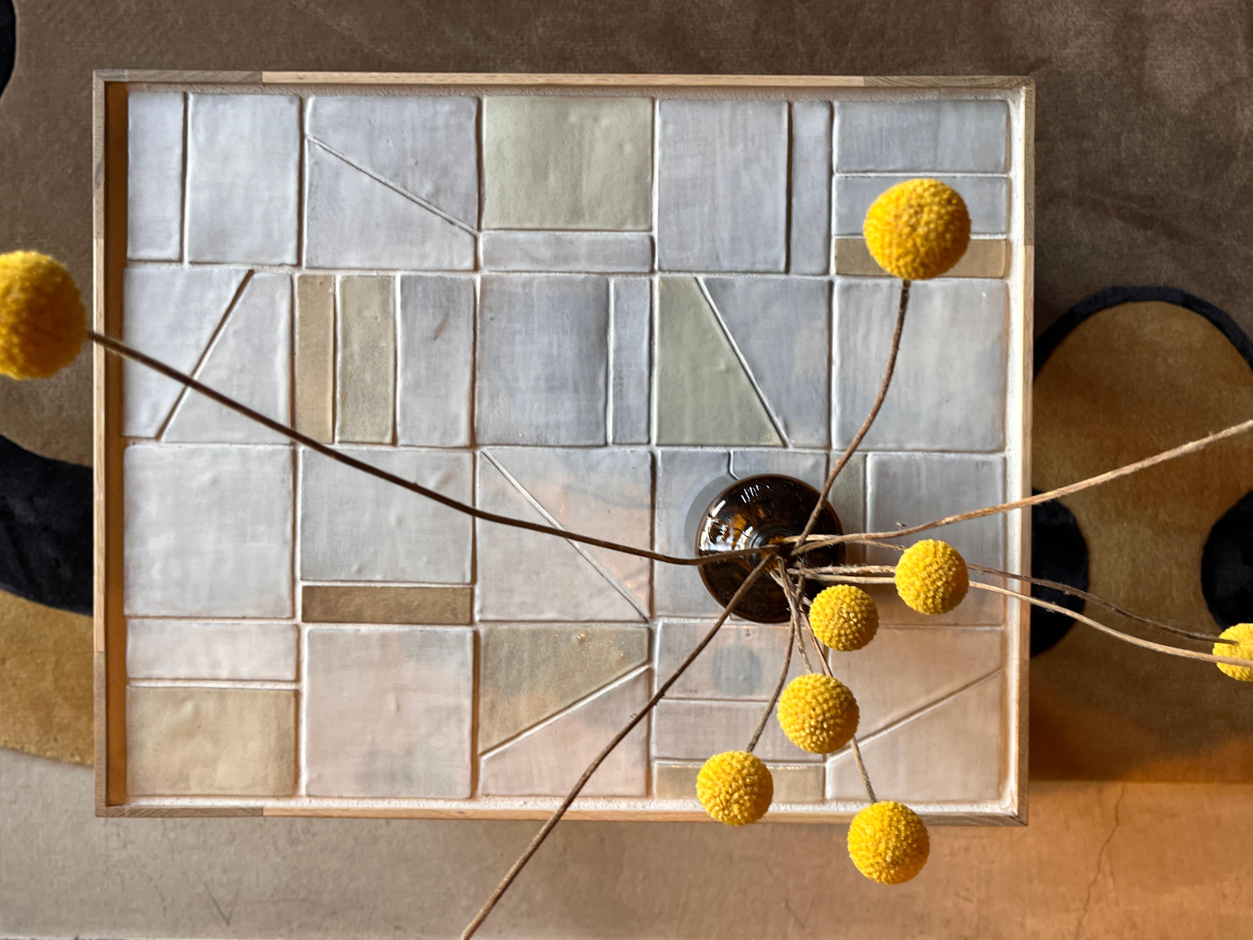 Tavolino Lith con piano in piastrelle fatto a mano di Lynnea Jean, in stock in vendita 3