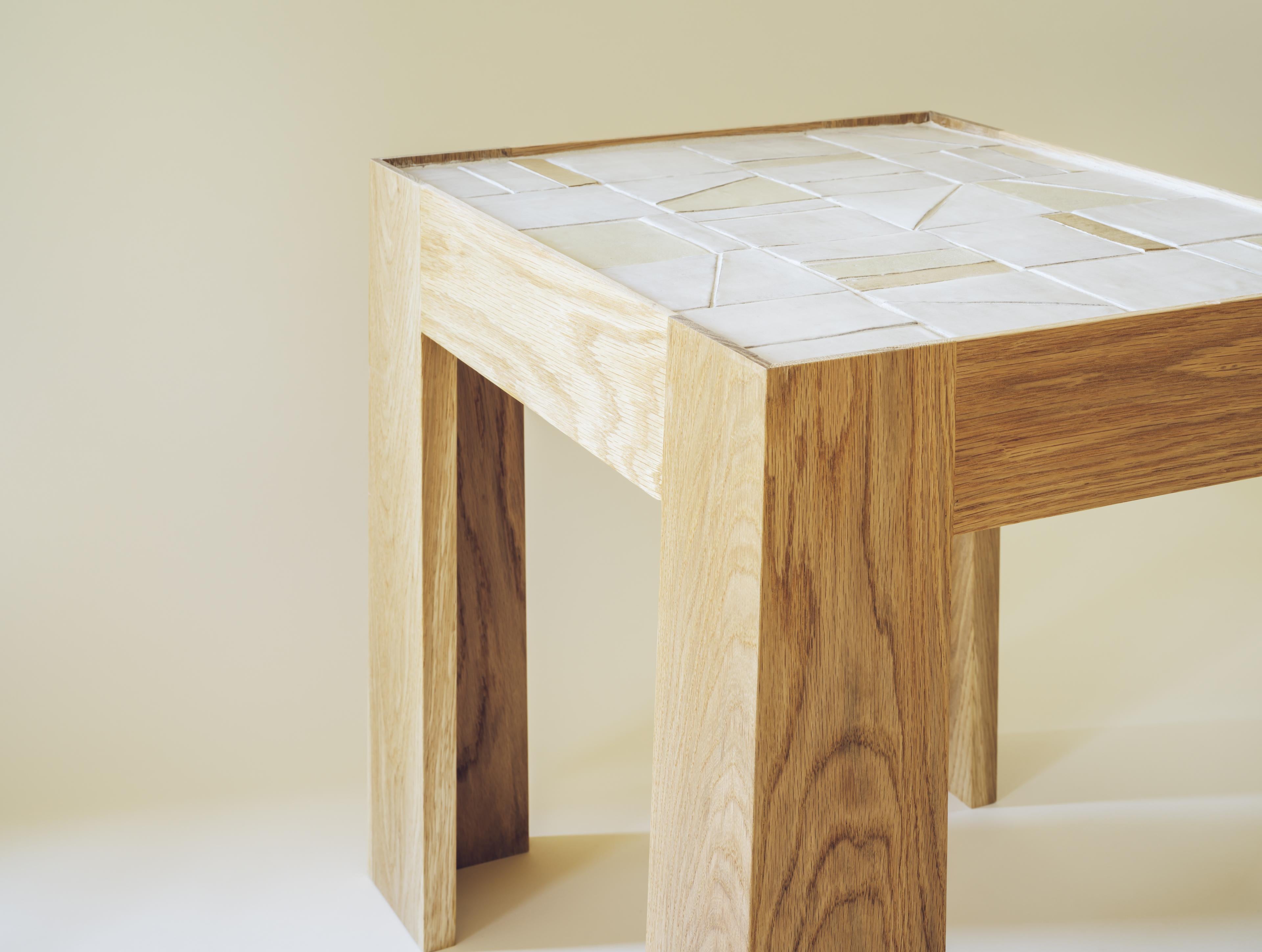 Tavolino Lith con piano in piastrelle fatto a mano di Lynnea Jean, in stock In condizioni Nuovo in vendita a Aitkin, MN