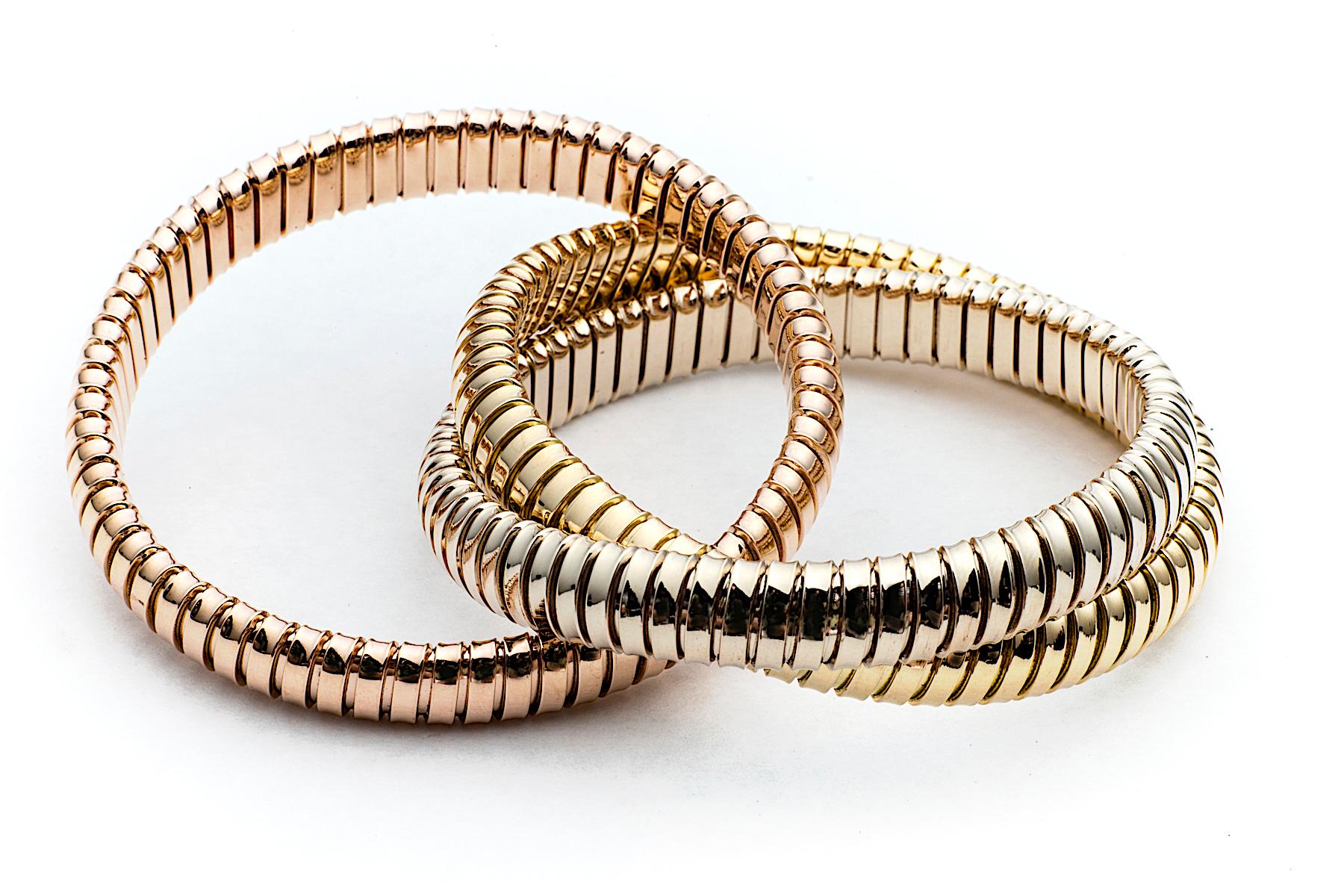 Contemporain Bracelet jonc tubogas à trois rangs en or tricolore 9 mm, fait à la main en vente