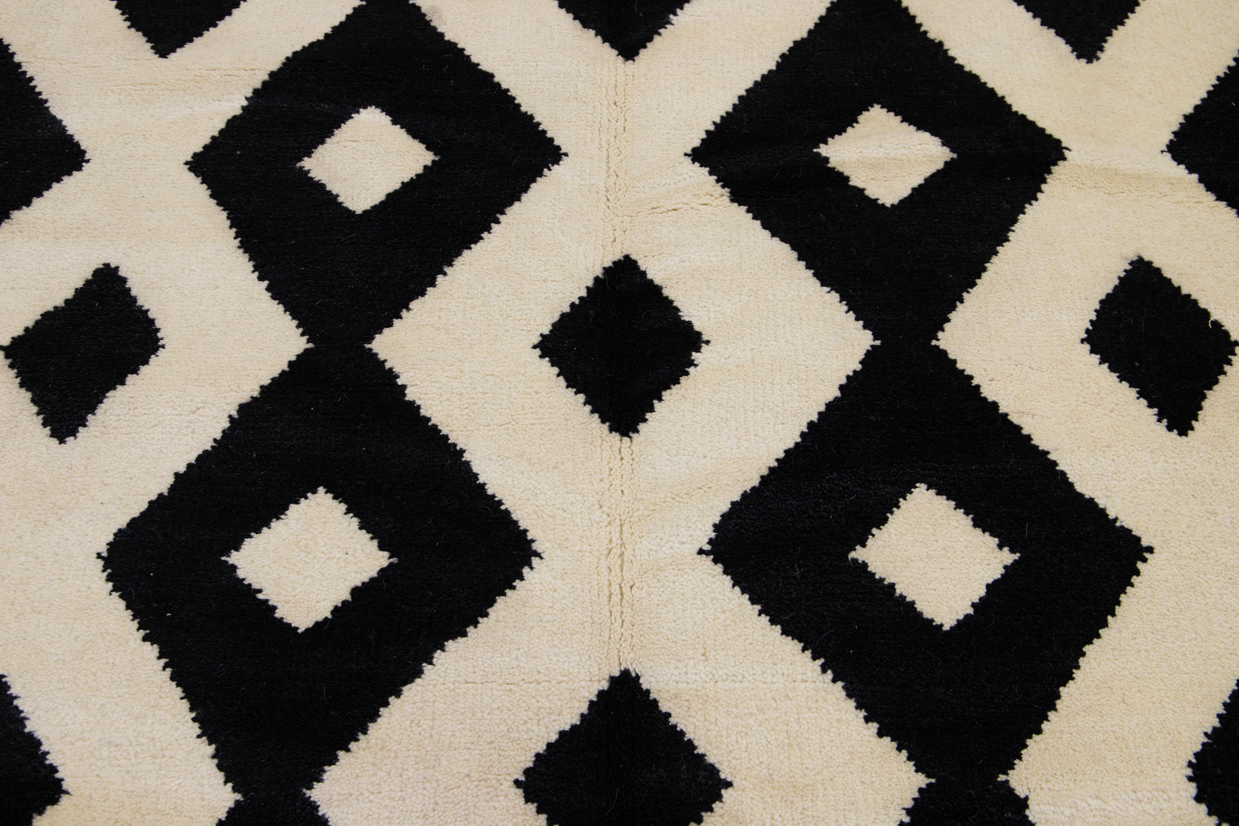Contemporary Handmade Tribal Moroccan Style Modern Wool Rug With Ivory and Black Design For Sale