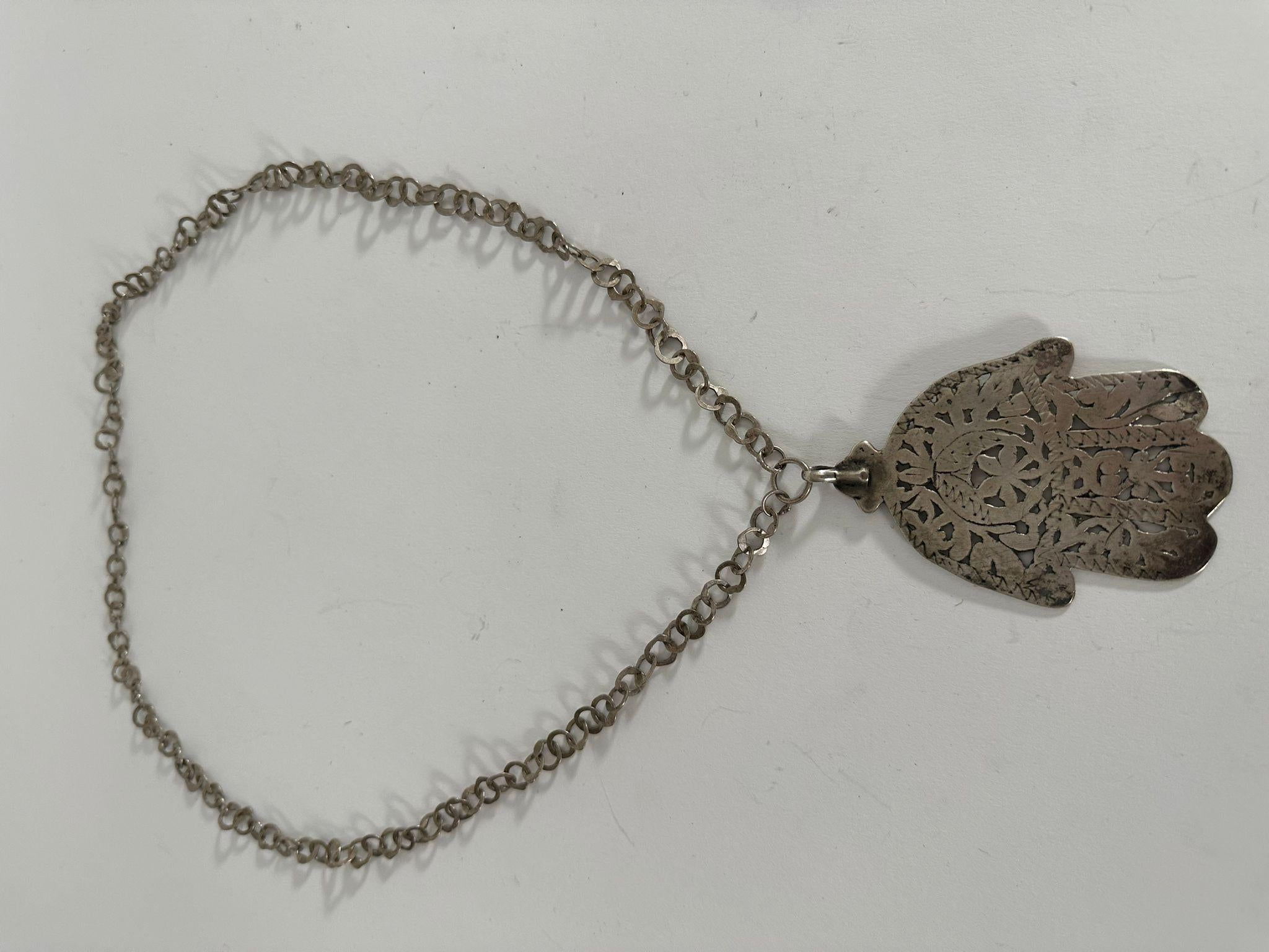 Handmade Tunisian Jewish Silver Hamsa Necklace with Original Chain For Sale 2