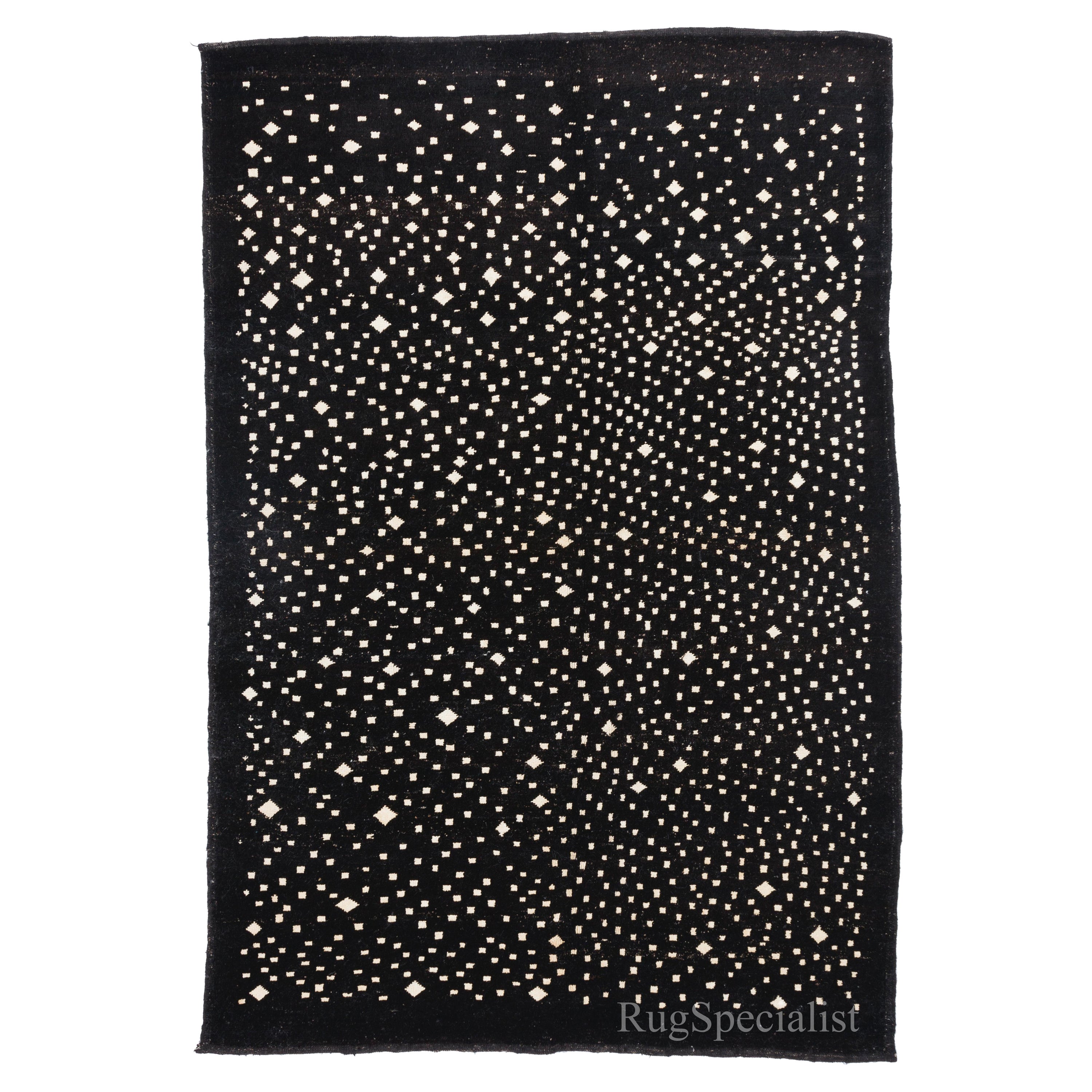 Handmade Turkish Rug Made of 100% Natural Sheep Wool. Custom Options Available For Sale