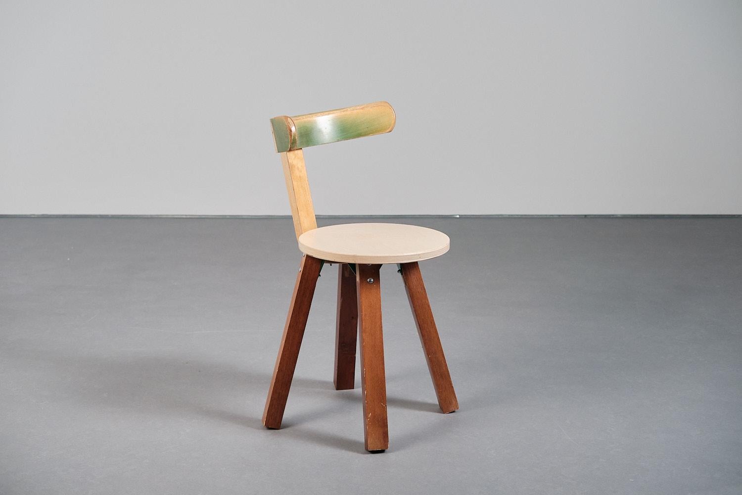 Einzigartiger Stuhl T400 aus recyceltem Holz von Curro Claret (21. Jahrhundert und zeitgenössisch) im Angebot