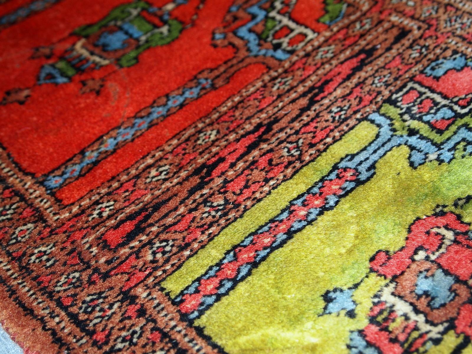 Hand-Knotted Handmade Uzbek Bukhara Prayer Rug, 1970s, 1C637