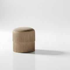 Tabouret en velours fait main par Munna Design Studio, franges modernes, personnalisable