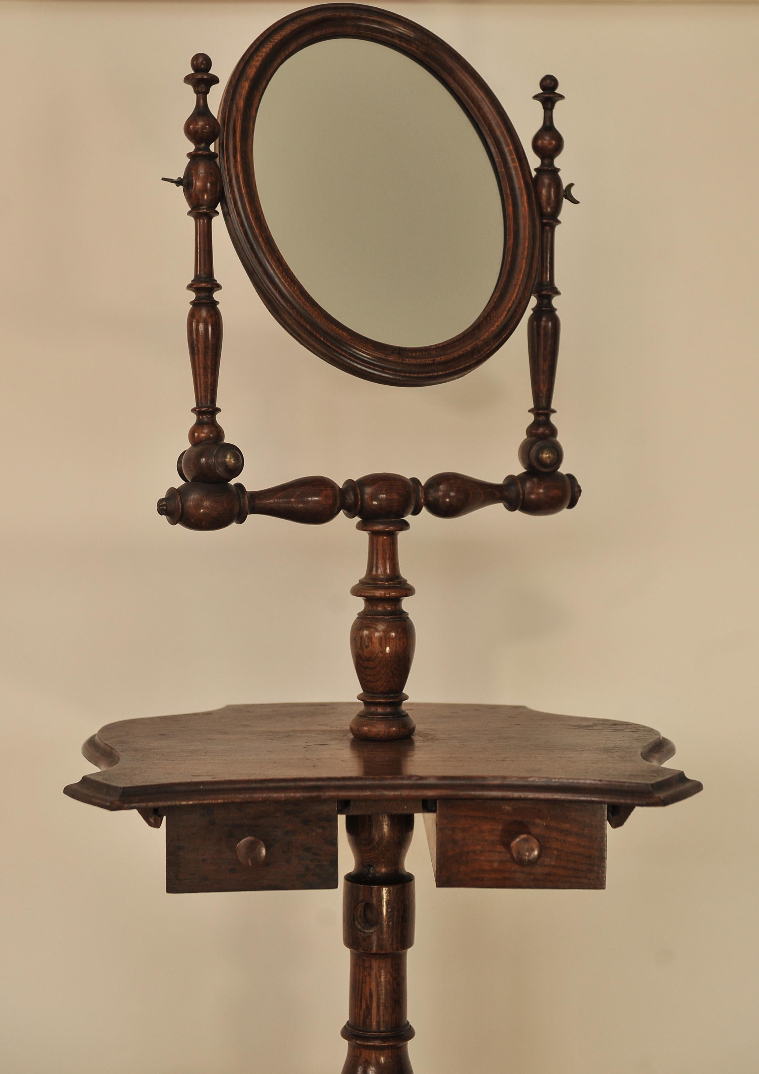 Handmade Victorian Oak Shaving Stand With A Pivotable Oval Mirror on Turned Legs For Sale 2