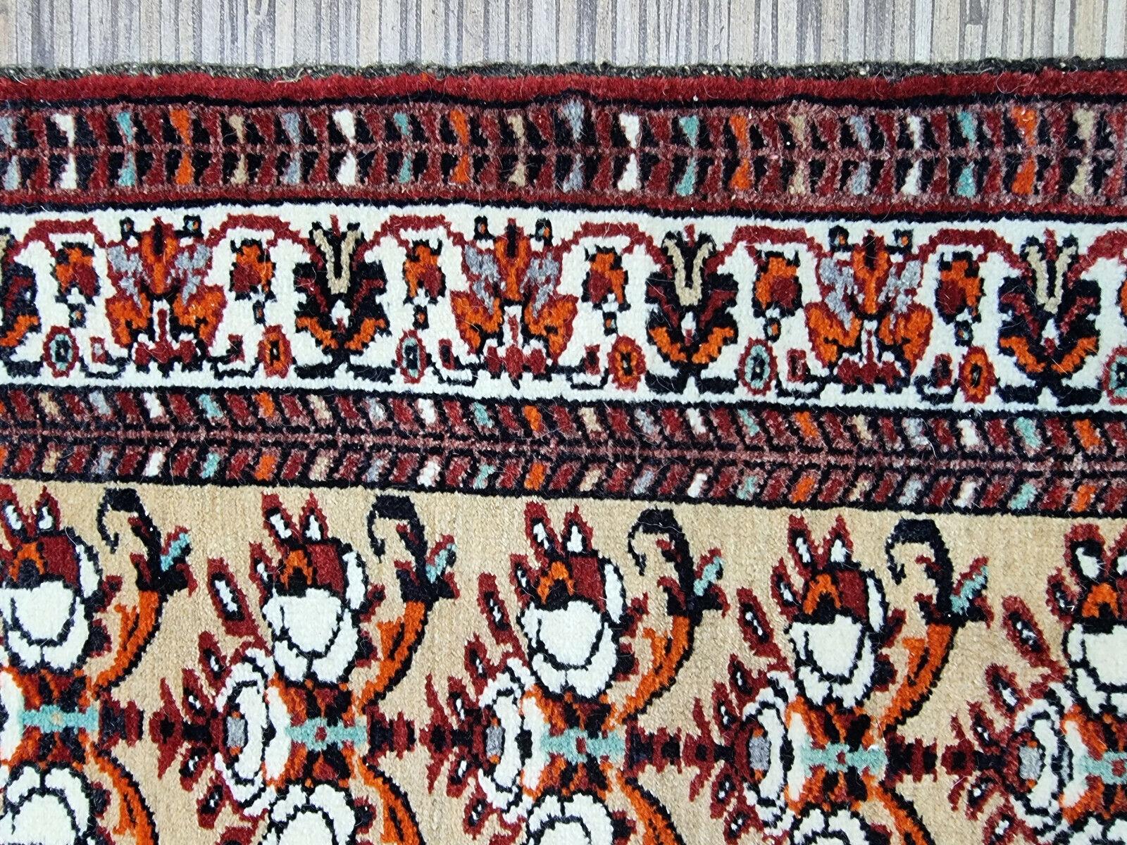 Handmade Vintage Afghan Baluch Prayer Rug 2.4' x 4.7', 1960s - 1D93 For Sale 4