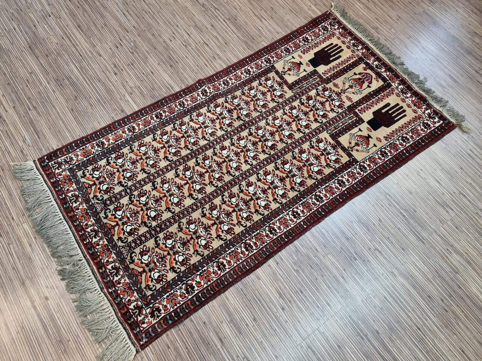 Handmade Vintage Afghan Baluch Prayer Rug 2.4' x 4.7', 1960s - 1D93 In Good Condition For Sale In Bordeaux, FR