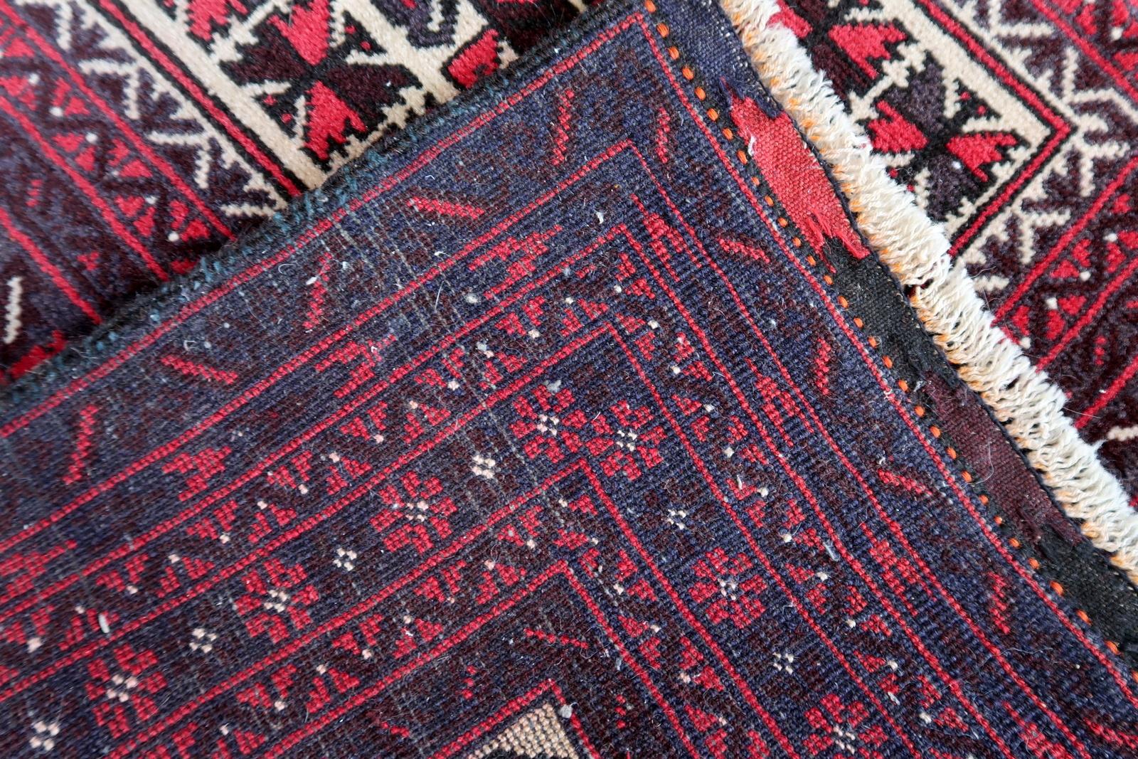 Handgefertigter afghanischer Baluch-Gebetteppich im Vintage-Stil 2,6' x 4,5', 1960er Jahre, 1C1093 im Angebot 3