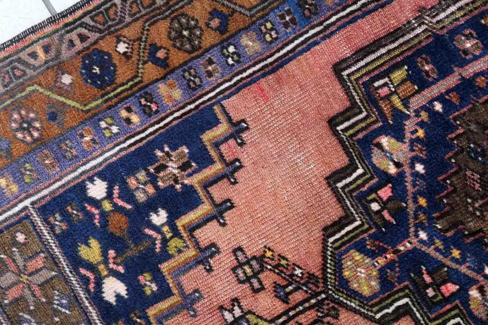 Handmade Vintage Afghan Baluch Rug, 1940s, 1C926 For Sale 1