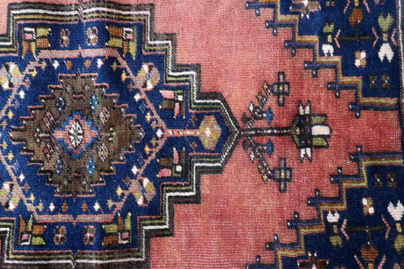 Handmade Vintage Afghan Baluch Rug, 1940s, 1C926 For Sale 3