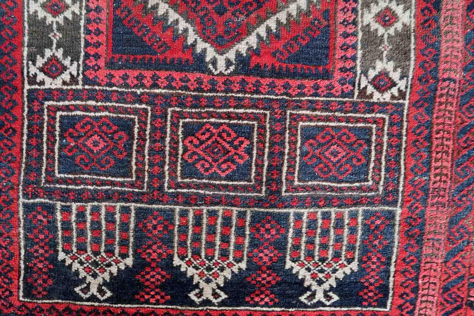 Handmade Vintage Afghan Baluch Rug, 1940s, 1C929 In Good Condition For Sale In Bordeaux, FR