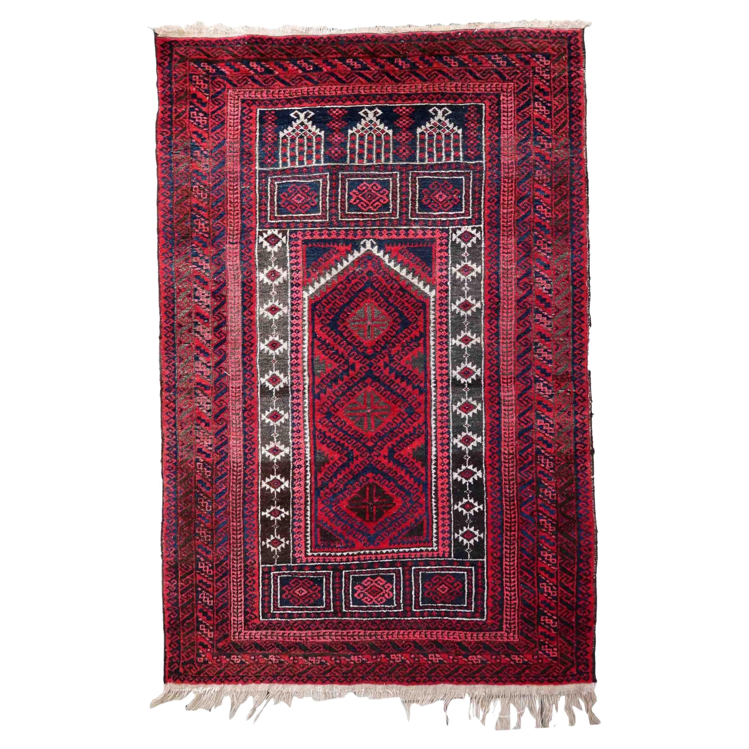 Handmade Vintage Afghan Baluch Rug, 1940s, 1C929 For Sale