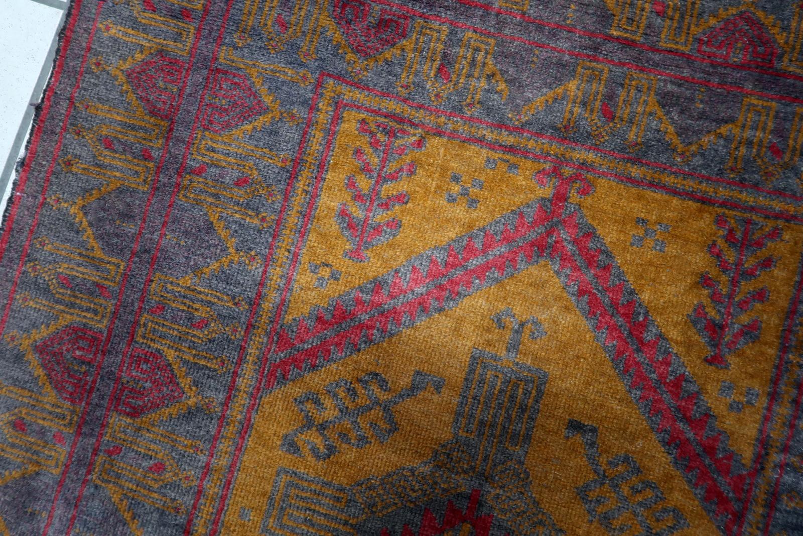 Handgefertigter afghanischer Belutsch-Teppich aus den 1950er Jahren, 1C1069 im Zustand „Gut“ im Angebot in Bordeaux, FR