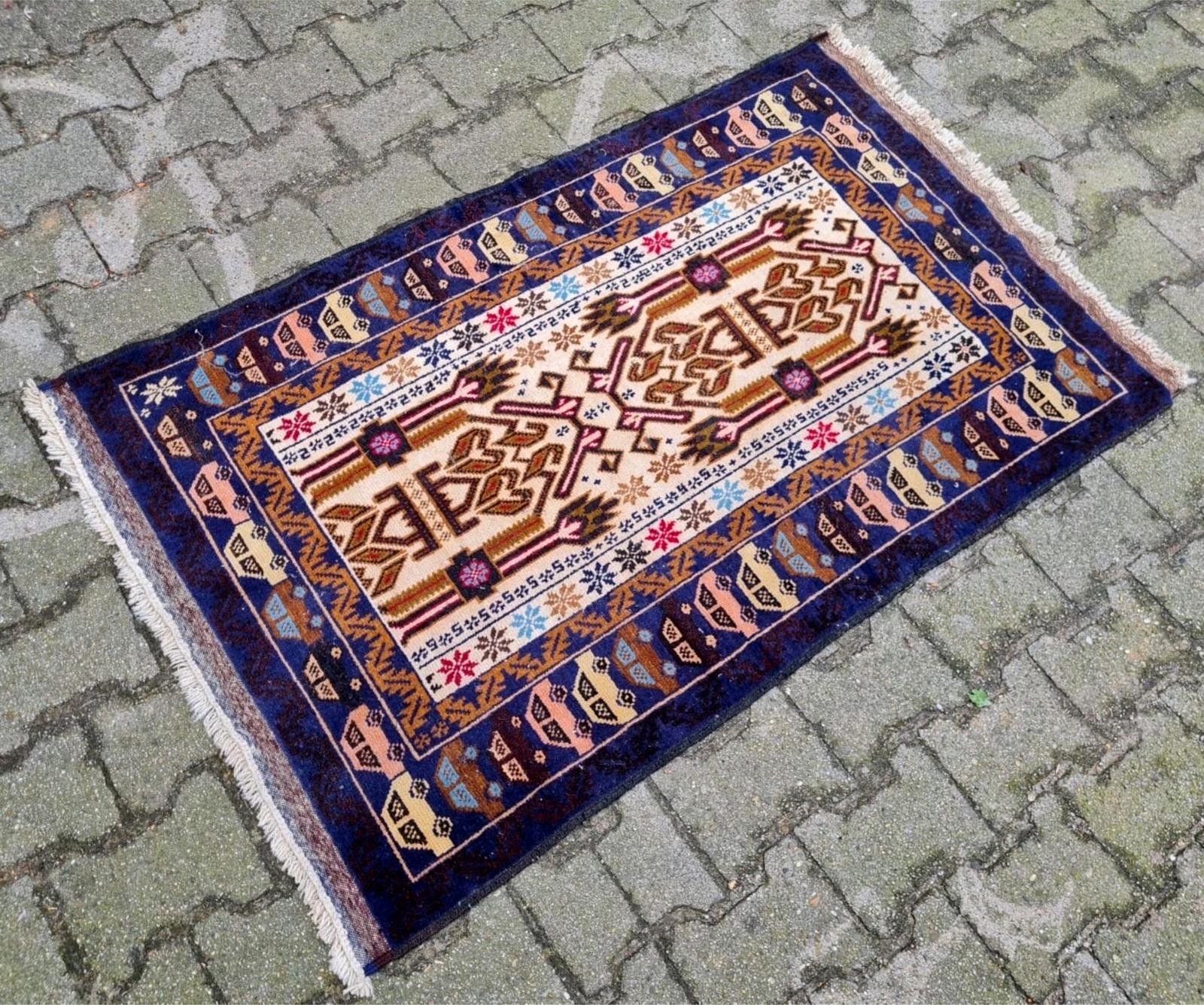 Hand-Knotted Handmade Vintage Afghan Baluch Rug 2.7' x 4.6' 1970s - 2K57 For Sale
