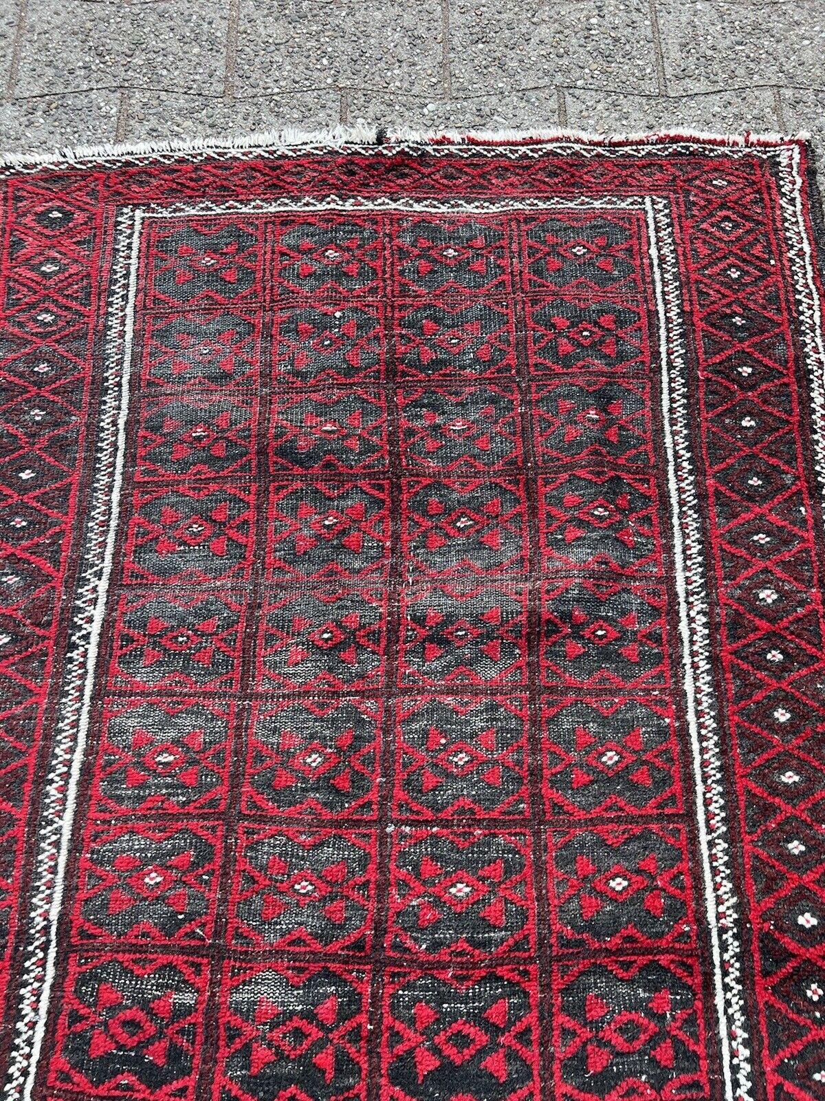 Handmade Vintage Afghan Baluch Rug 2.9' x 5.3', 1960s - 1S32 For Sale 5