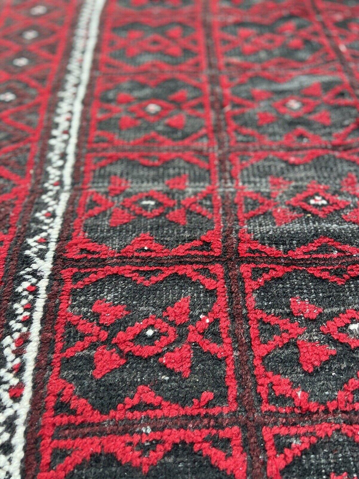 Wool Handmade Vintage Afghan Baluch Rug 2.9' x 5.3', 1960s - 1S32 For Sale