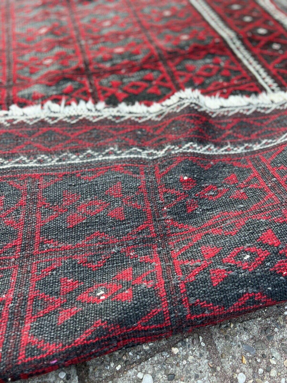 Handmade Vintage Afghan Baluch Rug 2.9' x 5.3', 1960s - 1S32 For Sale 1
