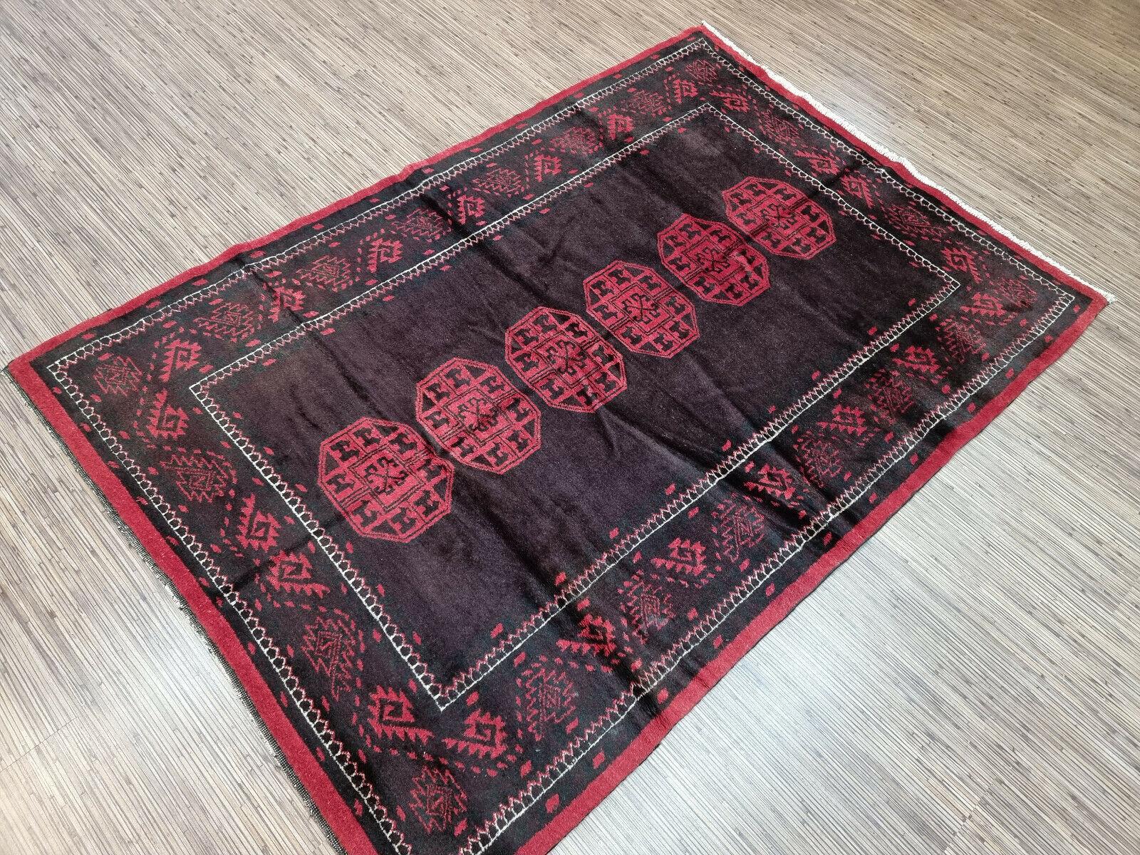 Handmade Vintage Afghan Baluch Rug 4' x 6.1', 1950s - 1D92 In Good Condition For Sale In Bordeaux, FR