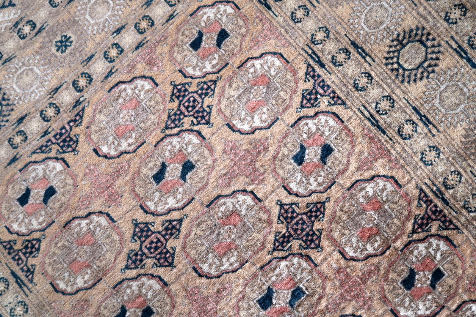 Metà XX secolo Tappeto afgano d'epoca Baluch fatto a mano 4,1' x 6,5' 1960 - 1С1172 in vendita