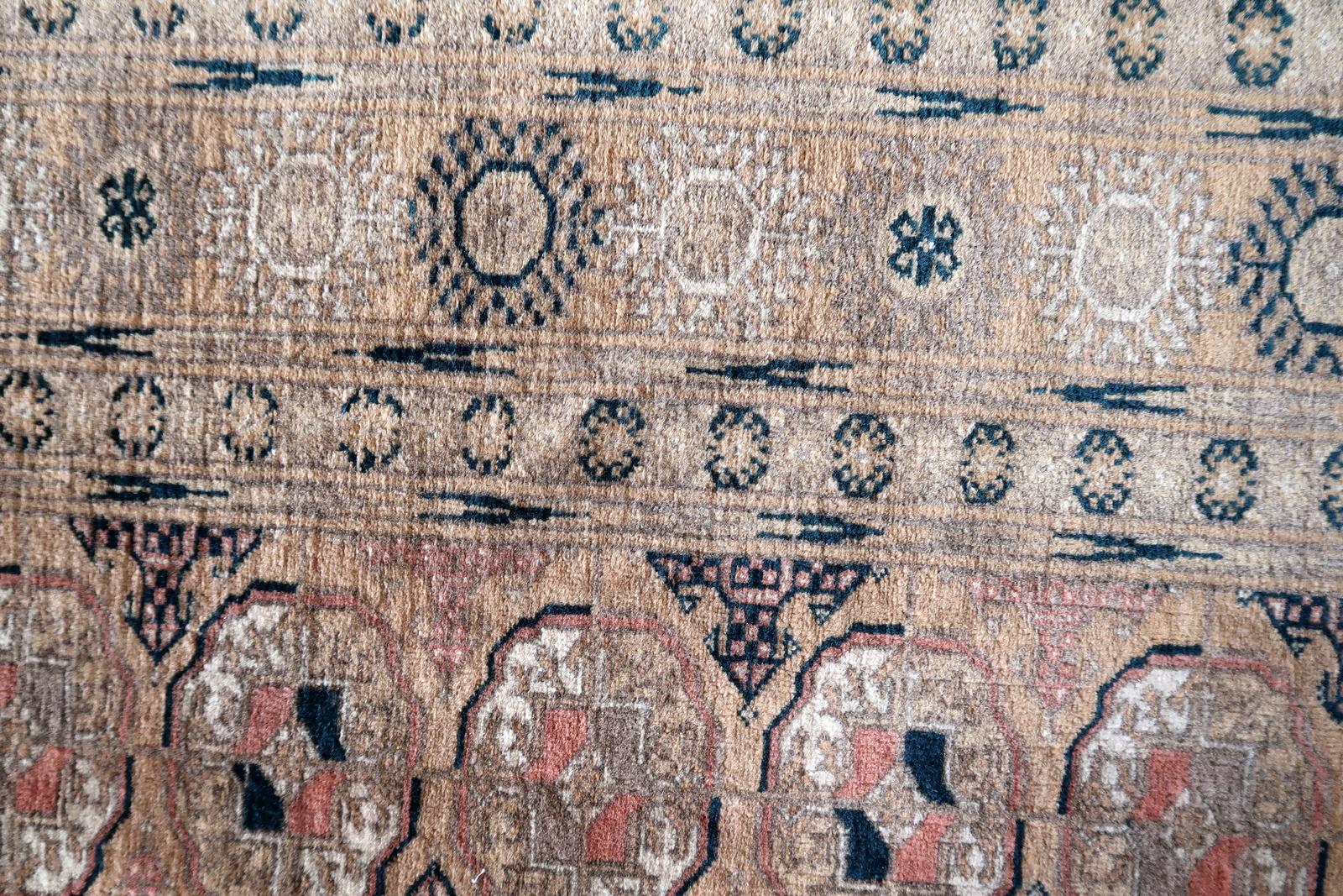 Tappeto afgano d'epoca Baluch fatto a mano 4,1' x 6,5' 1960 - 1С1172 in vendita 2