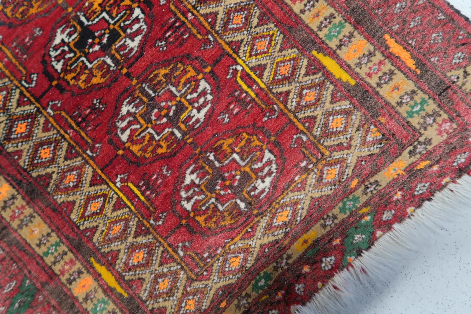 Handmade Vintage Afghan Ersari Mat Rug 1960s, 1C1070 For Sale 1