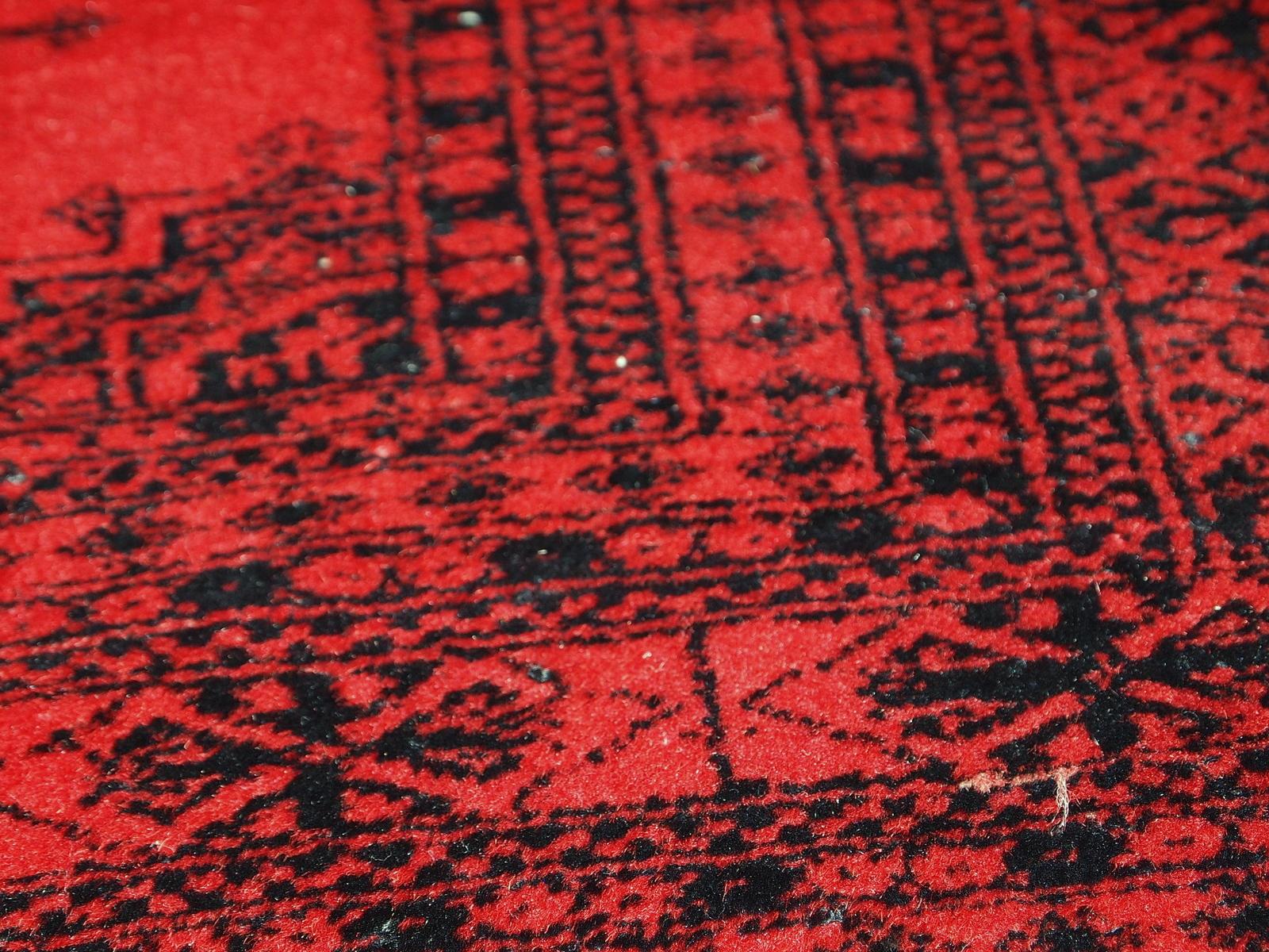 Handmade Vintage Afghan Ersari Rug, 1970s, 1C655 In Fair Condition For Sale In Bordeaux, FR