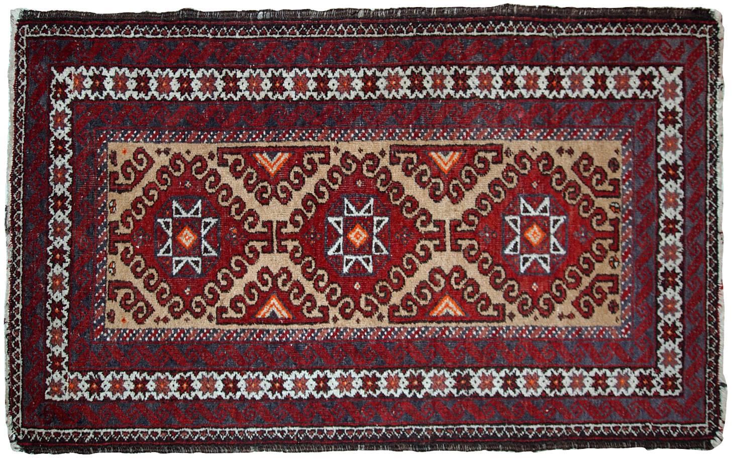 Handmade vintage Afghan Ersari rug in cream beige shade. The rug is in original good condition, made out of wool. The border decorated in little stars.
   
