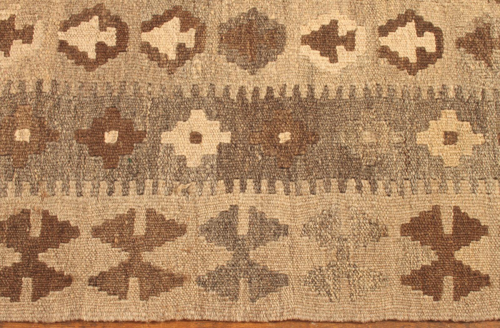 Handmade Vintage Afghan Flatweave Kilim 3.9' x 6.3', 1980s - 1T08 In Good Condition For Sale In Bordeaux, FR
