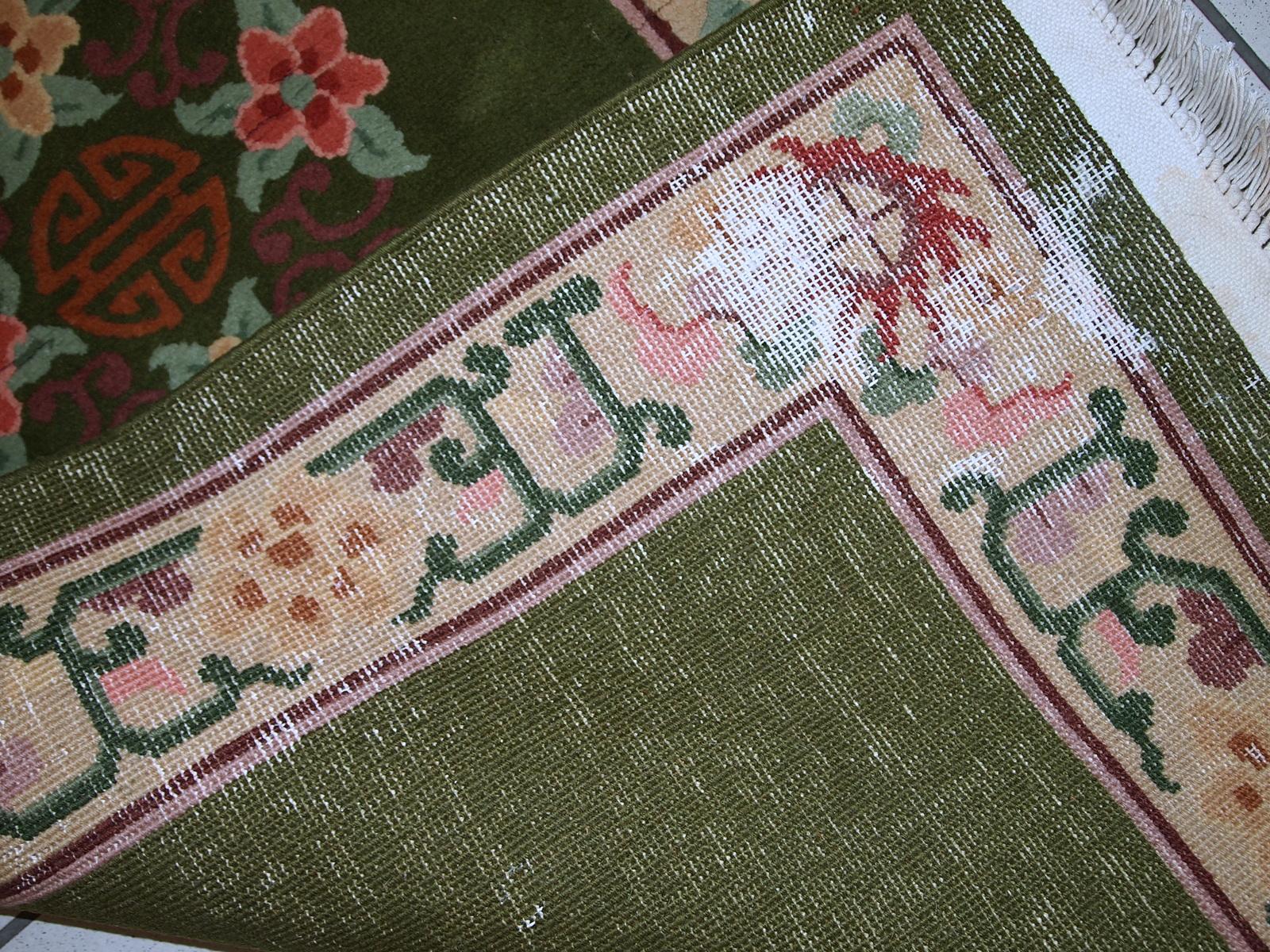 Tapis de couloir chinois Art Déco vintage fait à la main, années 1970, 1C744 en vente 3