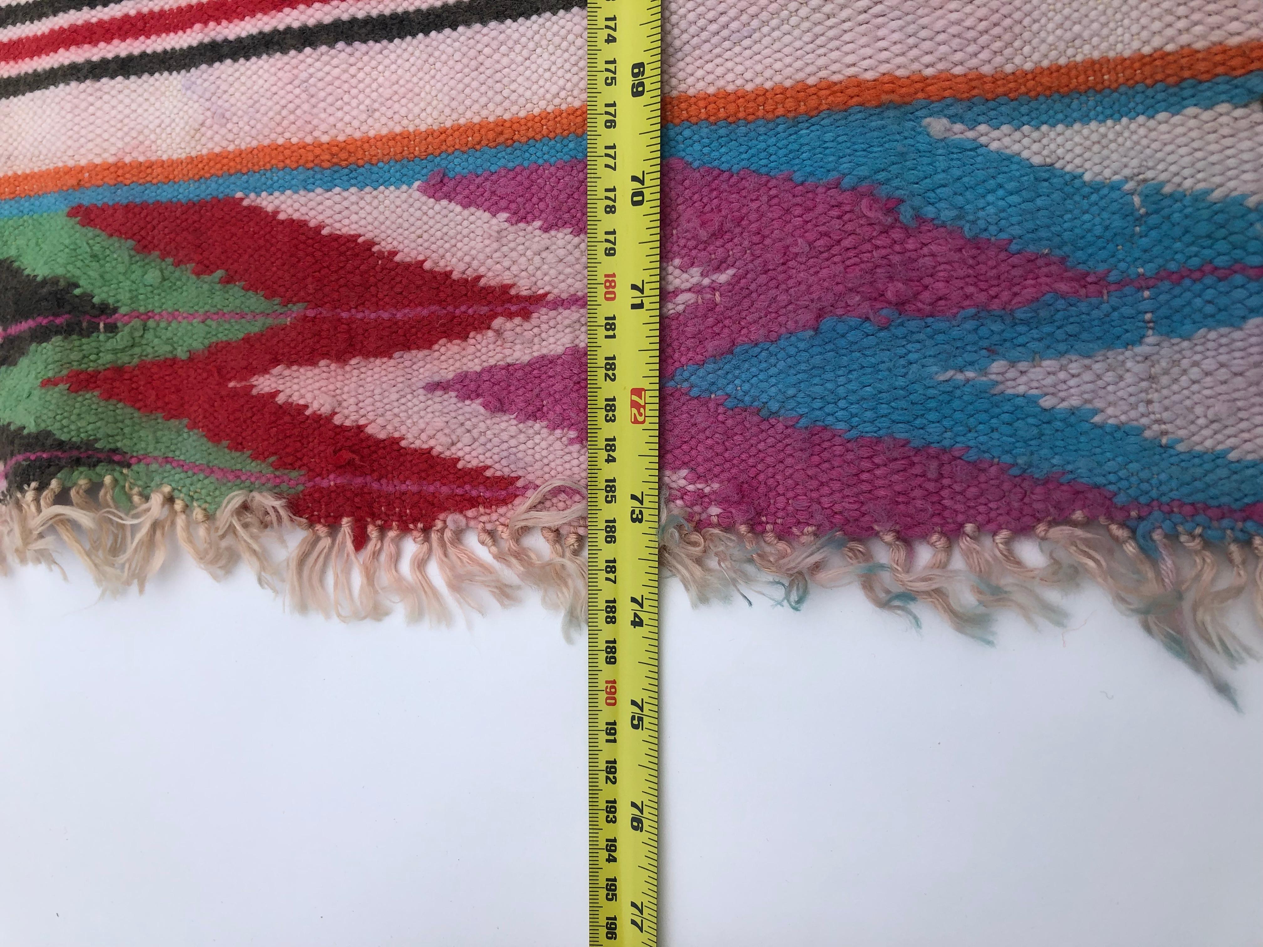 Wool Berber Vintage 1970s Rug Boho Geometrical North African Algerian Ethnic Pink Red For Sale