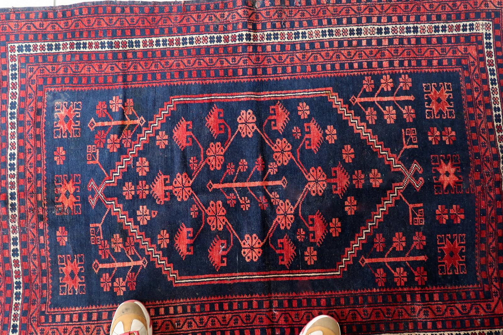 Handmade Vintage Caucasian Karabagh Rug 3.9' x 5.8', 1940s - 1C1097 For Sale 1