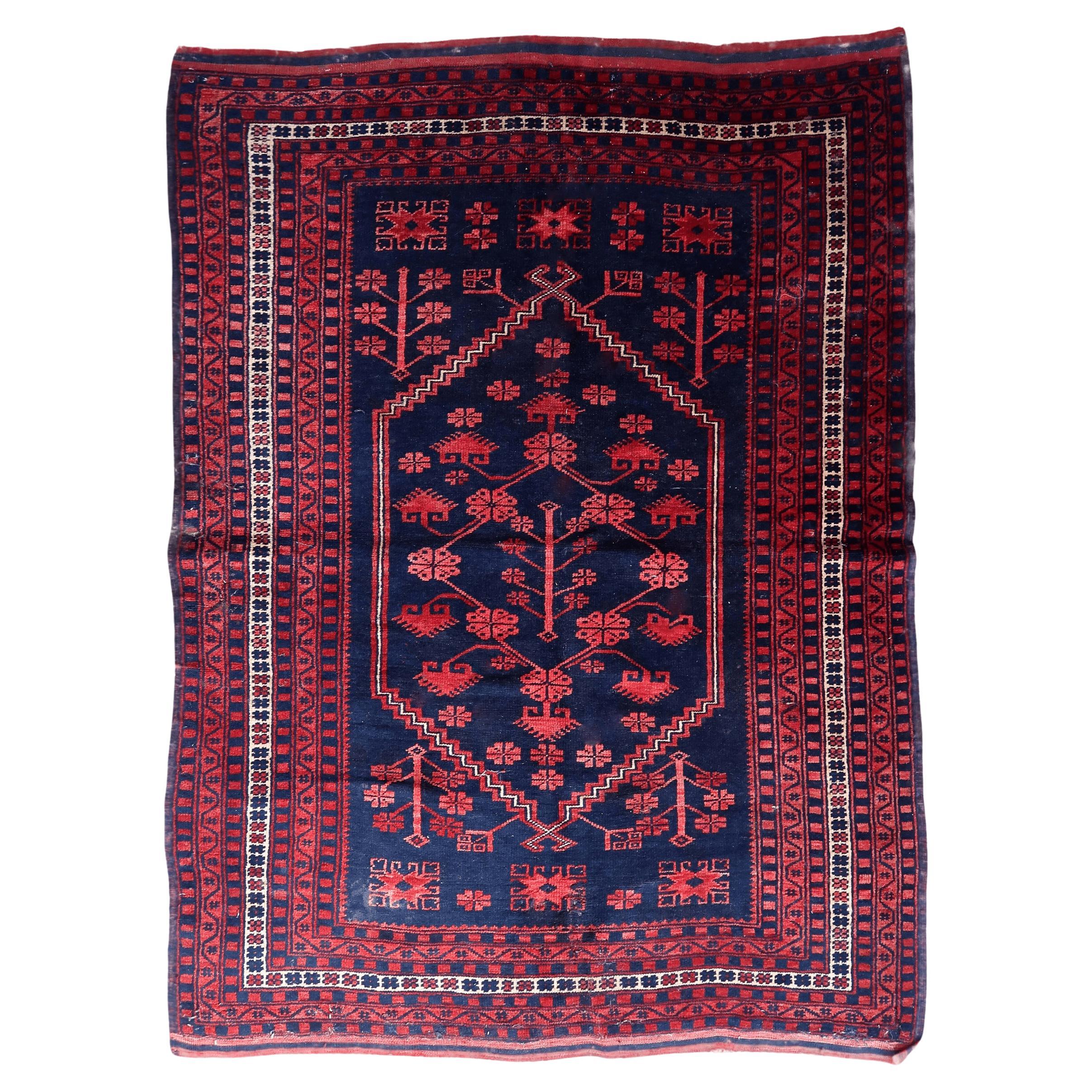 Handmade Vintage Caucasian Karabagh Rug 3.9' x 5.8', 1940s - 1C1097 For Sale