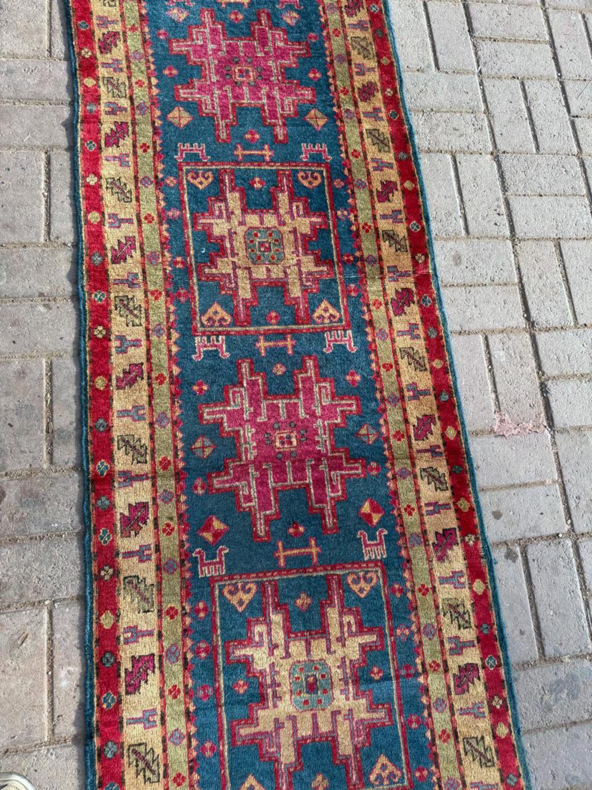 Handgemachte Vintage kaukasischen Kazak Läufer Teppich 2,4 'x 9,9', 1950er Jahre - 2B102 (Handgeknüpft) im Angebot