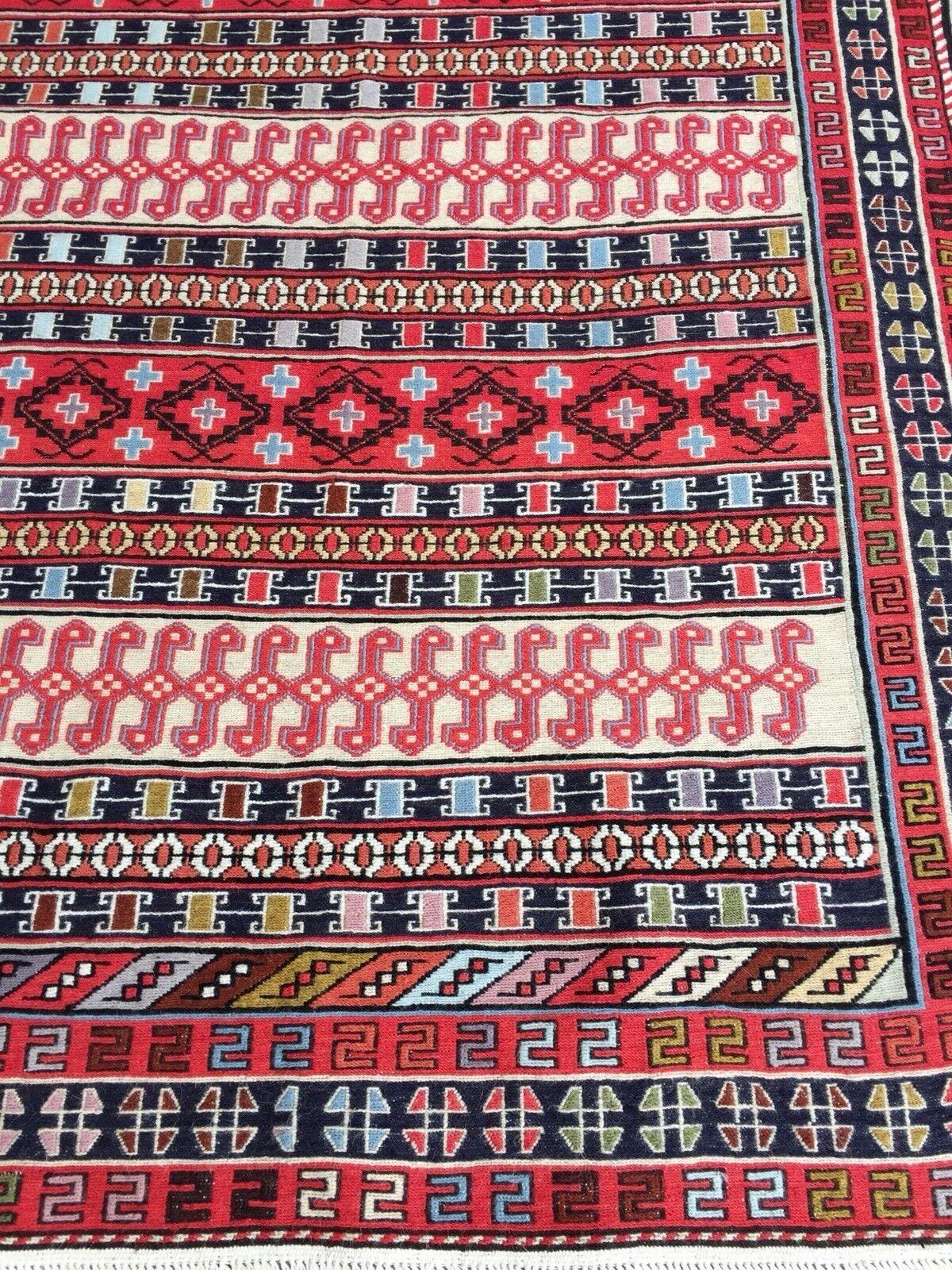 Alfombra Vintage Caucásica Sumak hecha a mano 3.9' x 6.4' Años 70 - 3K01 Anudado a mano en venta