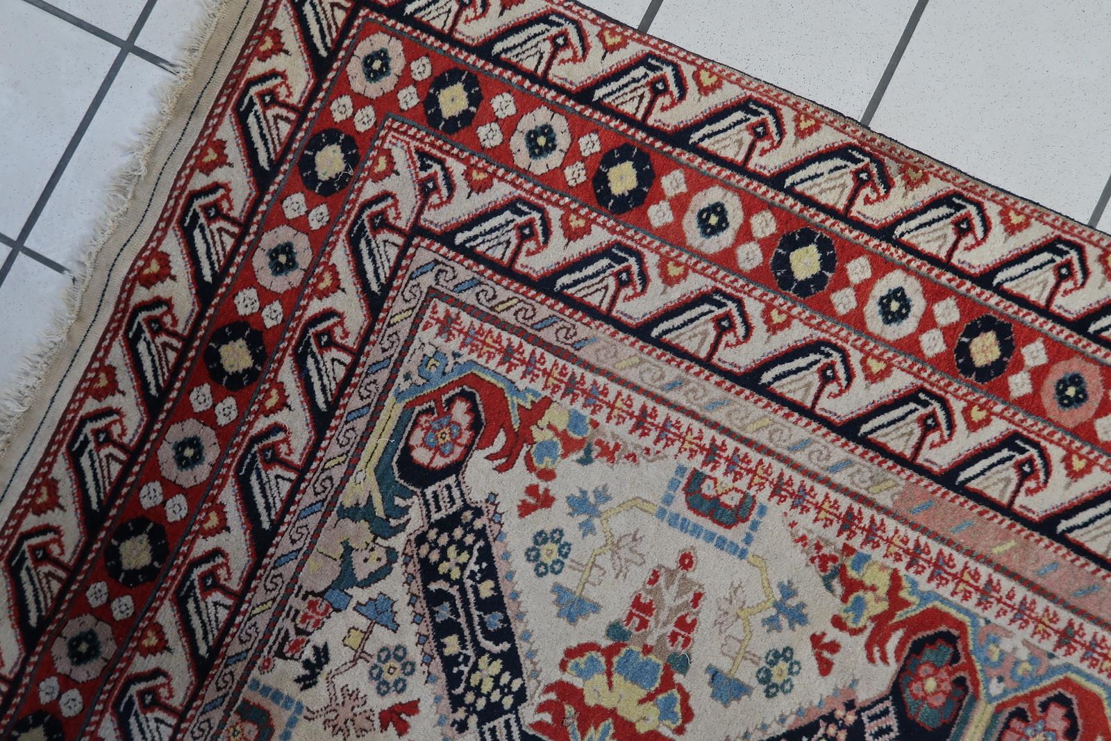 Handgefertigter kaukasischer Zeyhur-Teppich 4.2' x 7,4' (130cm x 228cm) 1950er Jahre -1C1065 im Angebot 3