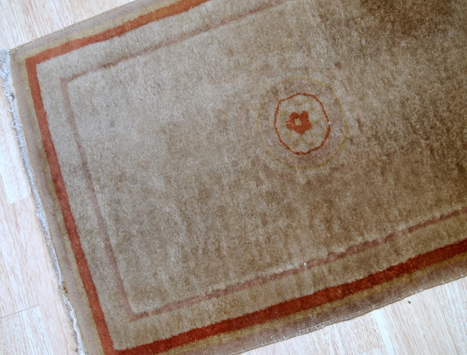 Handgefertigter chinesischer Art-Déco-Teppich:: 1970er Jahre:: 1B857 (Chinesisch) im Angebot